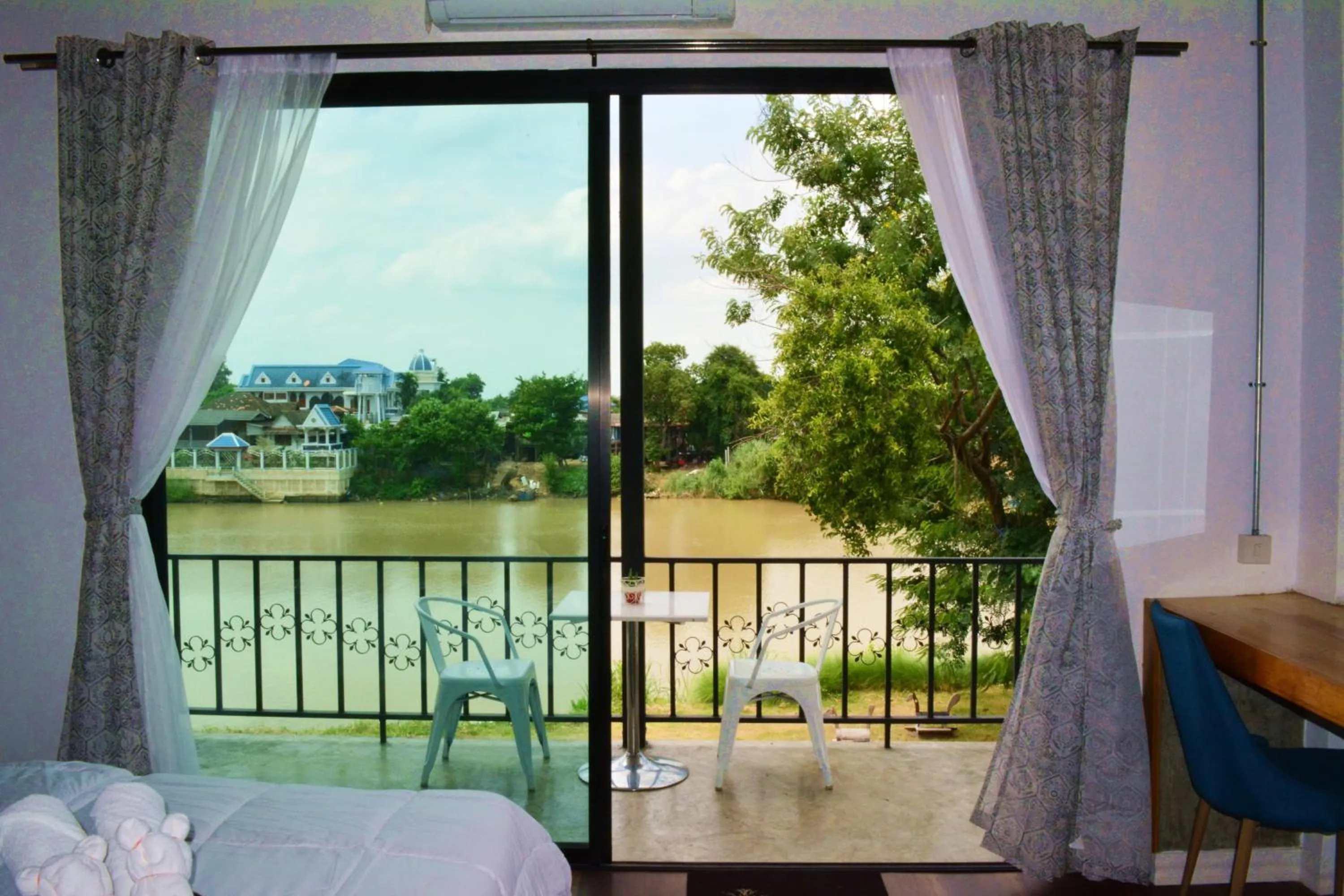 River view in Home Ayutthaya