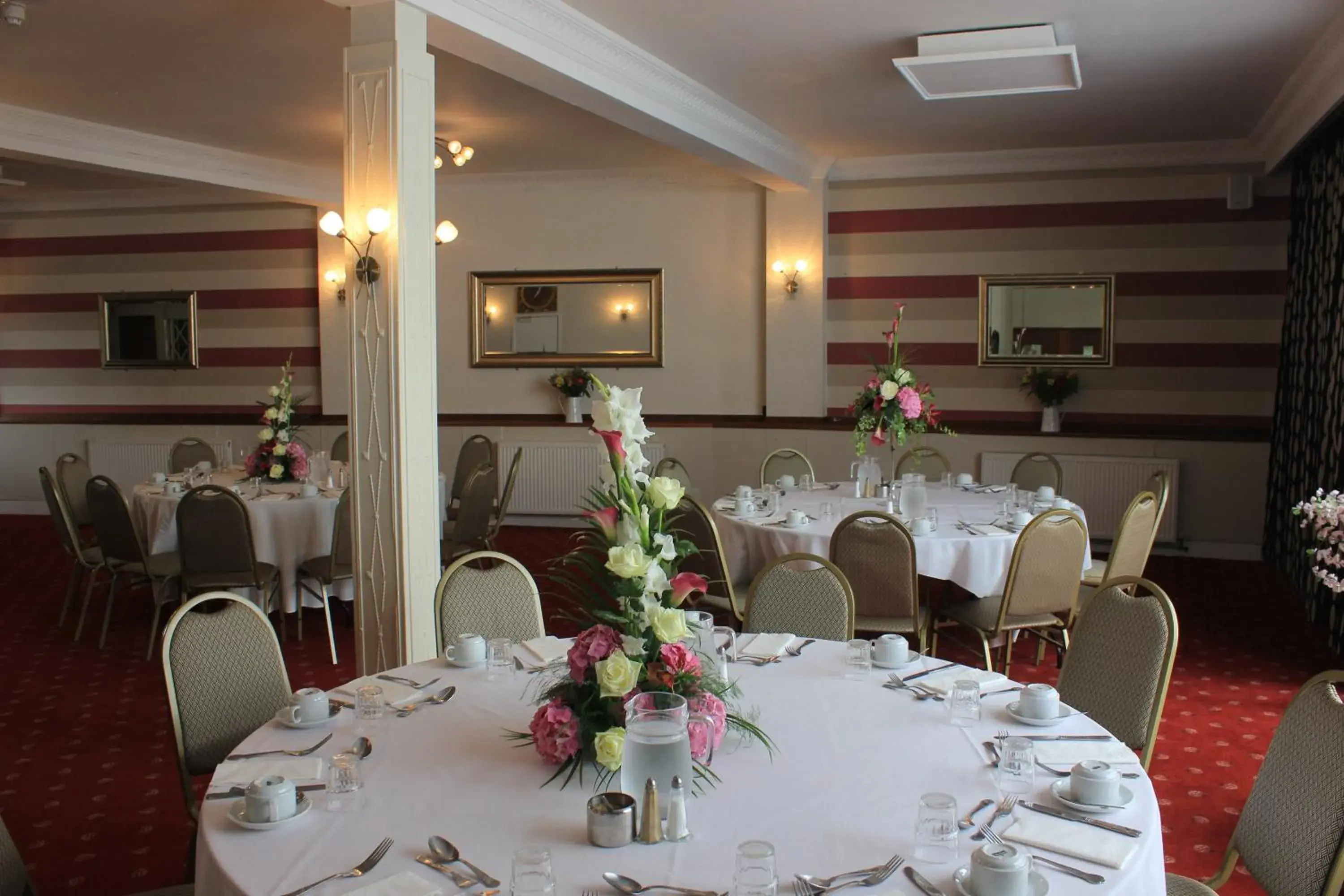 Banquet/Function facilities, Restaurant/Places to Eat in Beambridge Inn