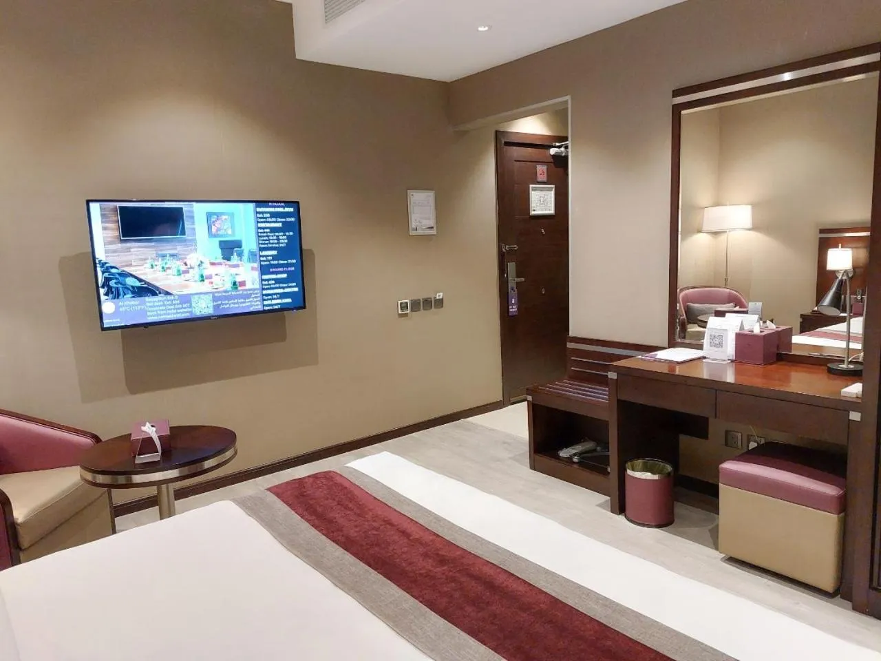 TV and multimedia, Bed in Normas Hotel