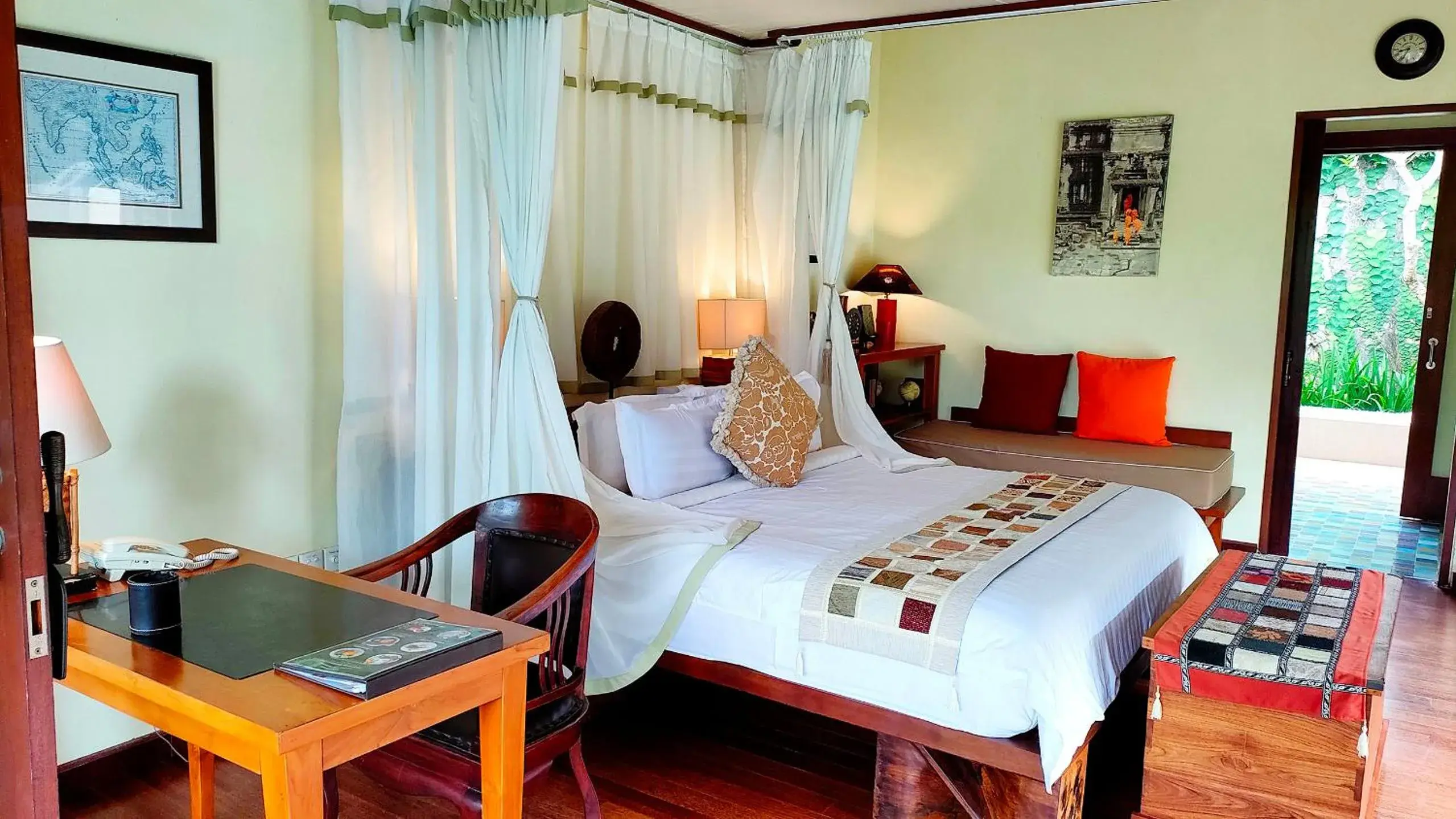 Bed in Villa Nirvana Bed in Villa Nirvana