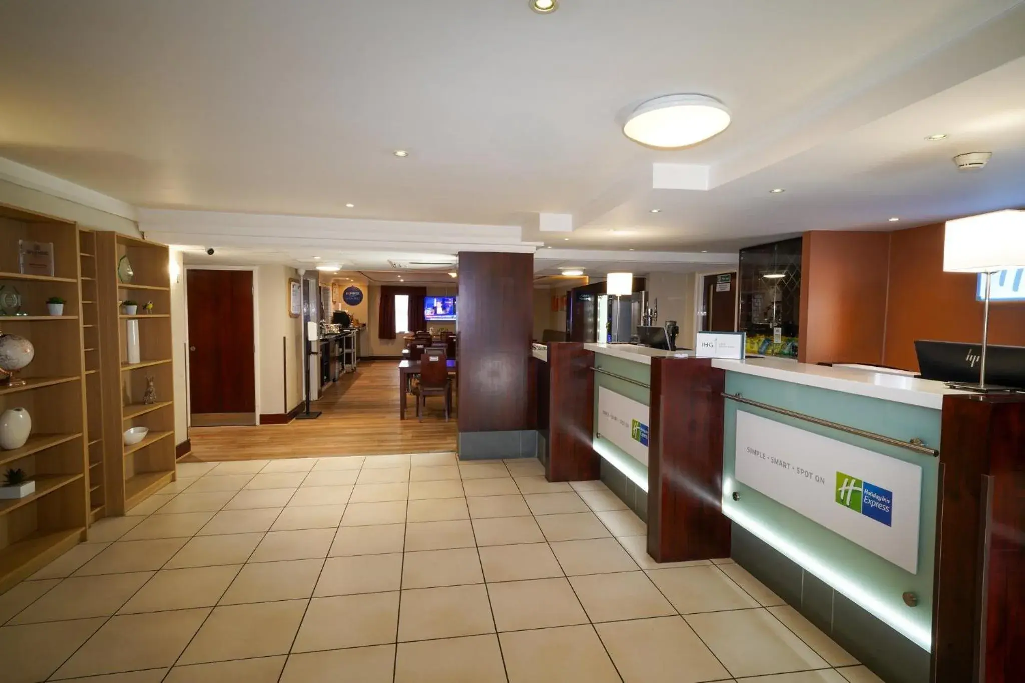 Property building in Holiday Inn Express Glenrothes by IHG Property building in Holiday Inn Express Glenrothes by IHG