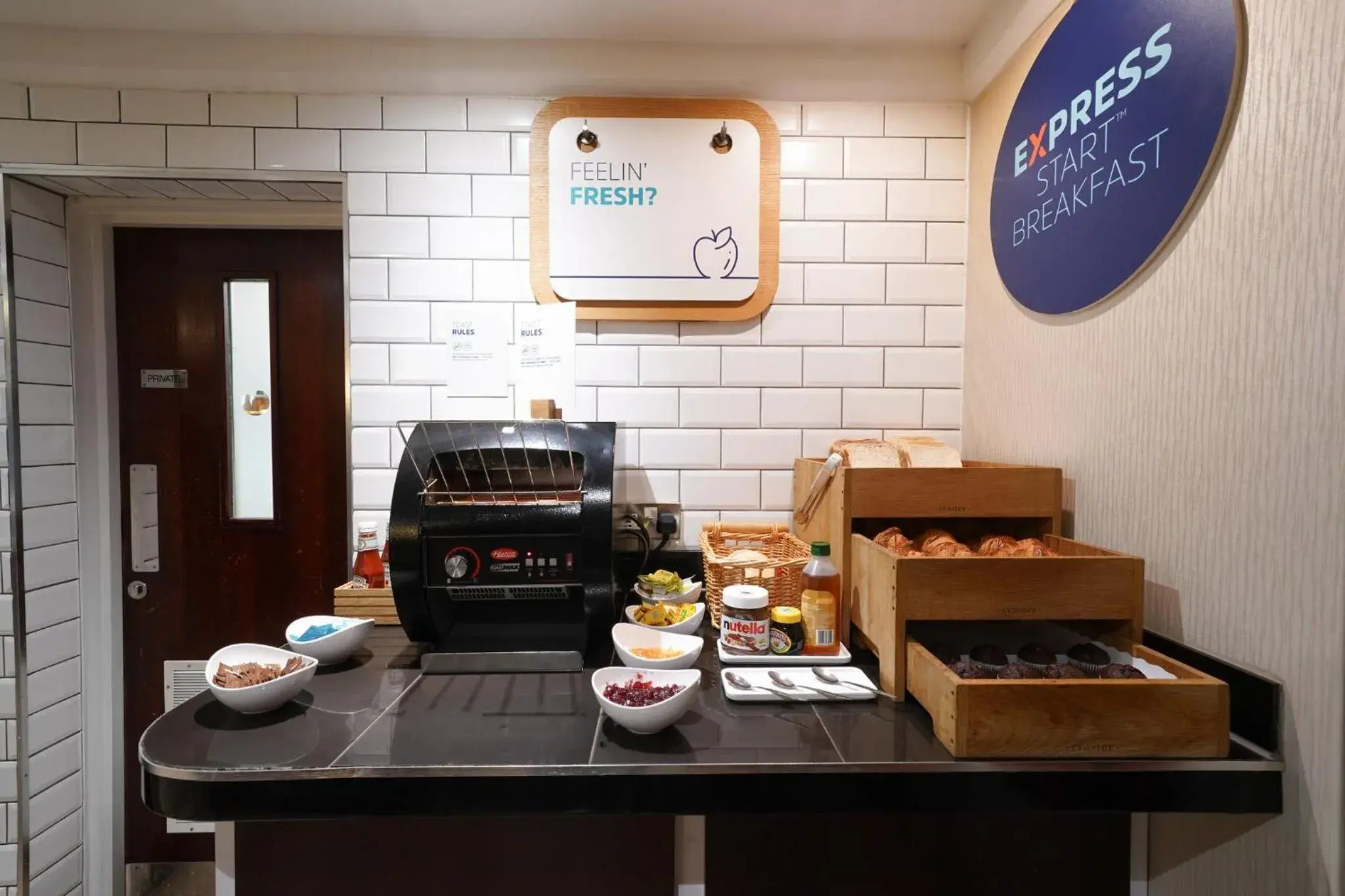 Restaurant/places to eat in Holiday Inn Express Glenrothes by IHG Restaurant/places to eat in Holiday Inn Express Glenrothes by IHG