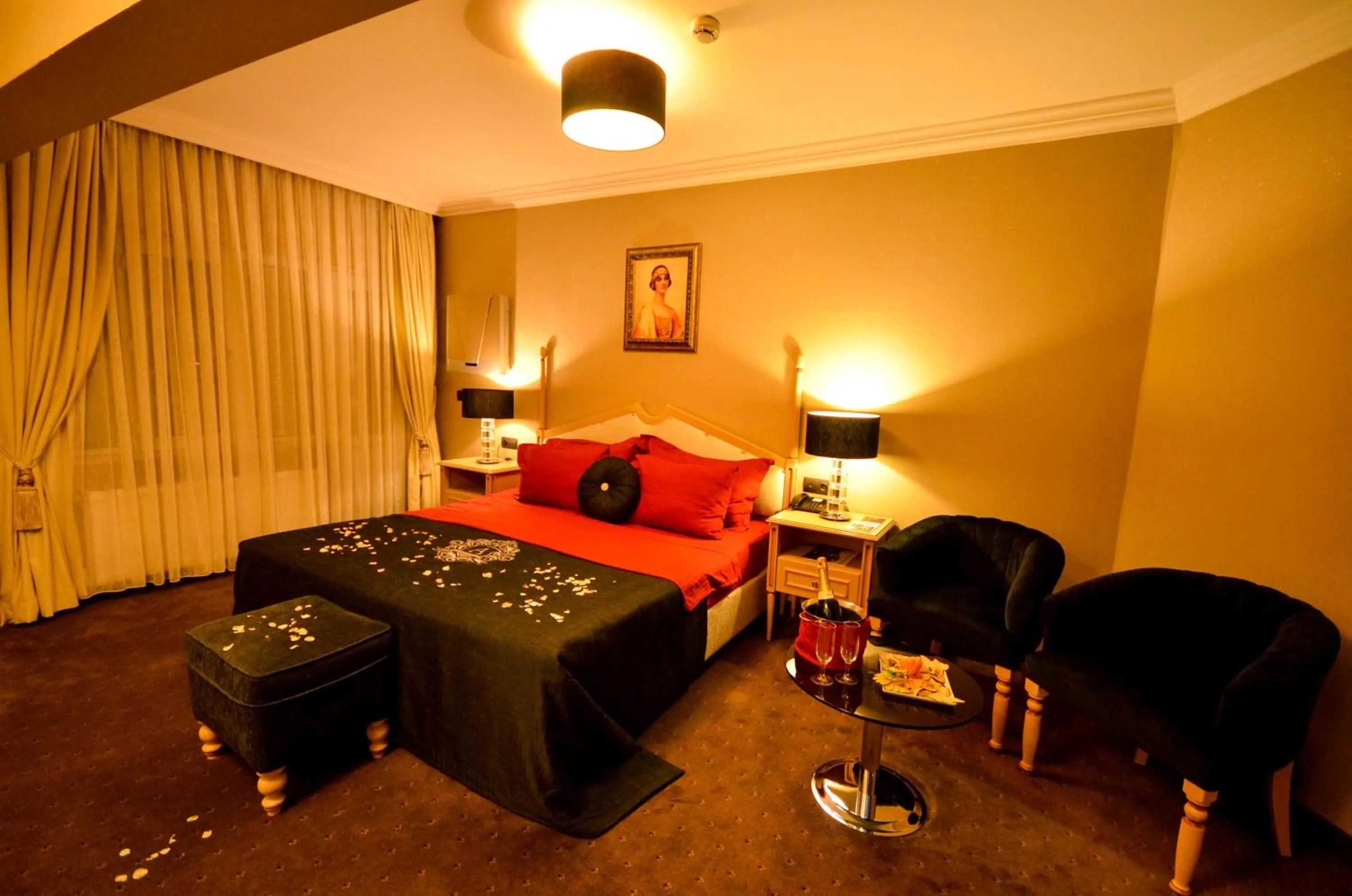 Photo of the whole room, Bed in Ada Life Hotel