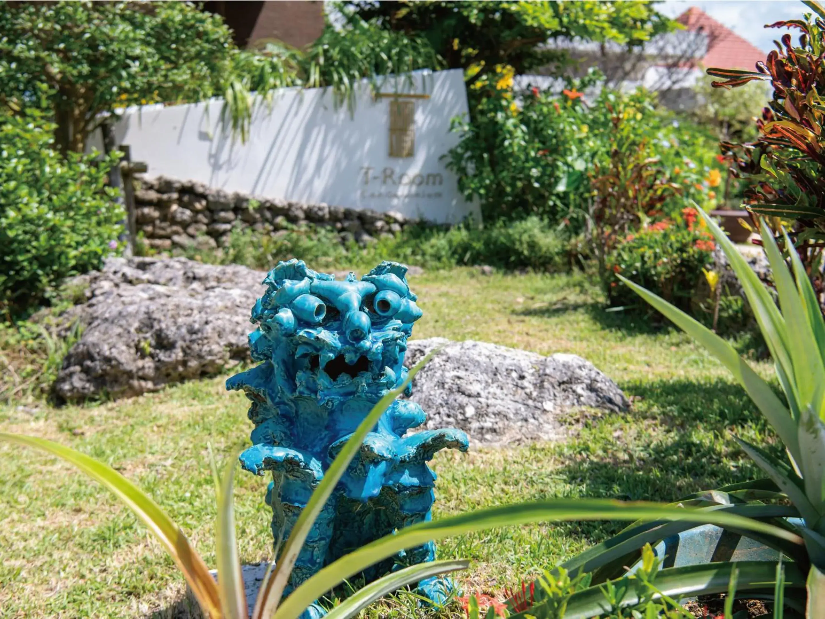 Property building in Condominium T-Room Property building in Condominium T-Room