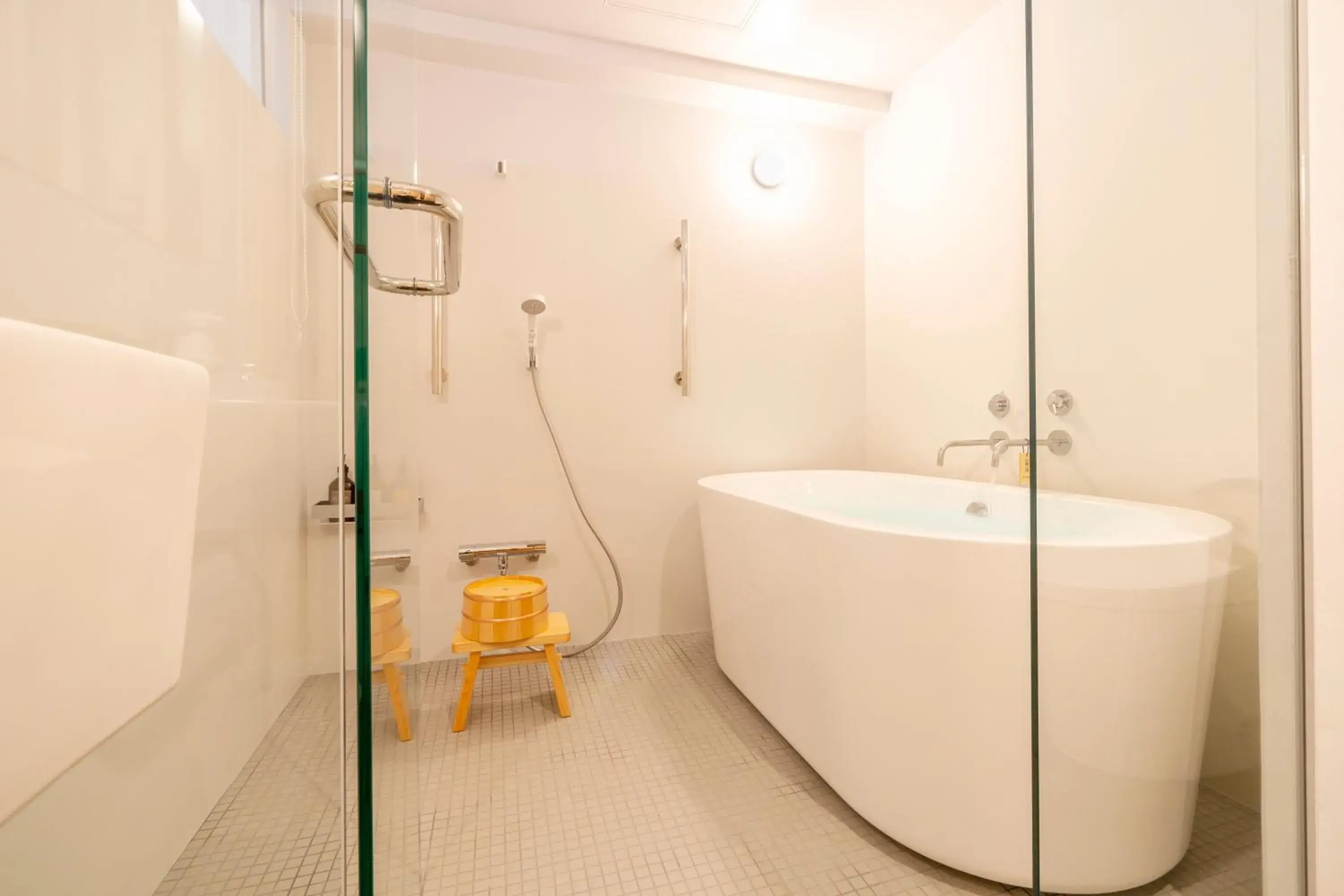 Shower in Kameya Hotel Shower in Kameya Hotel