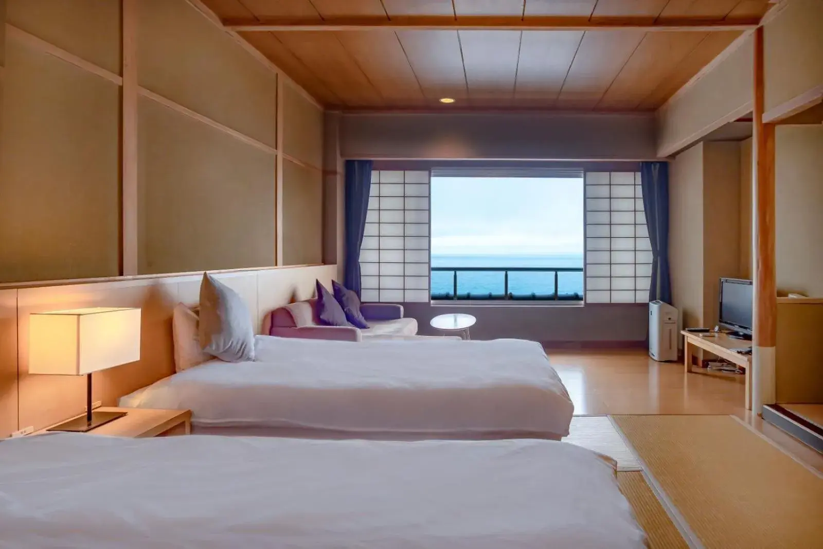 Standard Twin Room with Sea View - single occupancy in Kameya Hotel Standard Twin Room with Sea View - single occupancy in Kameya Hotel