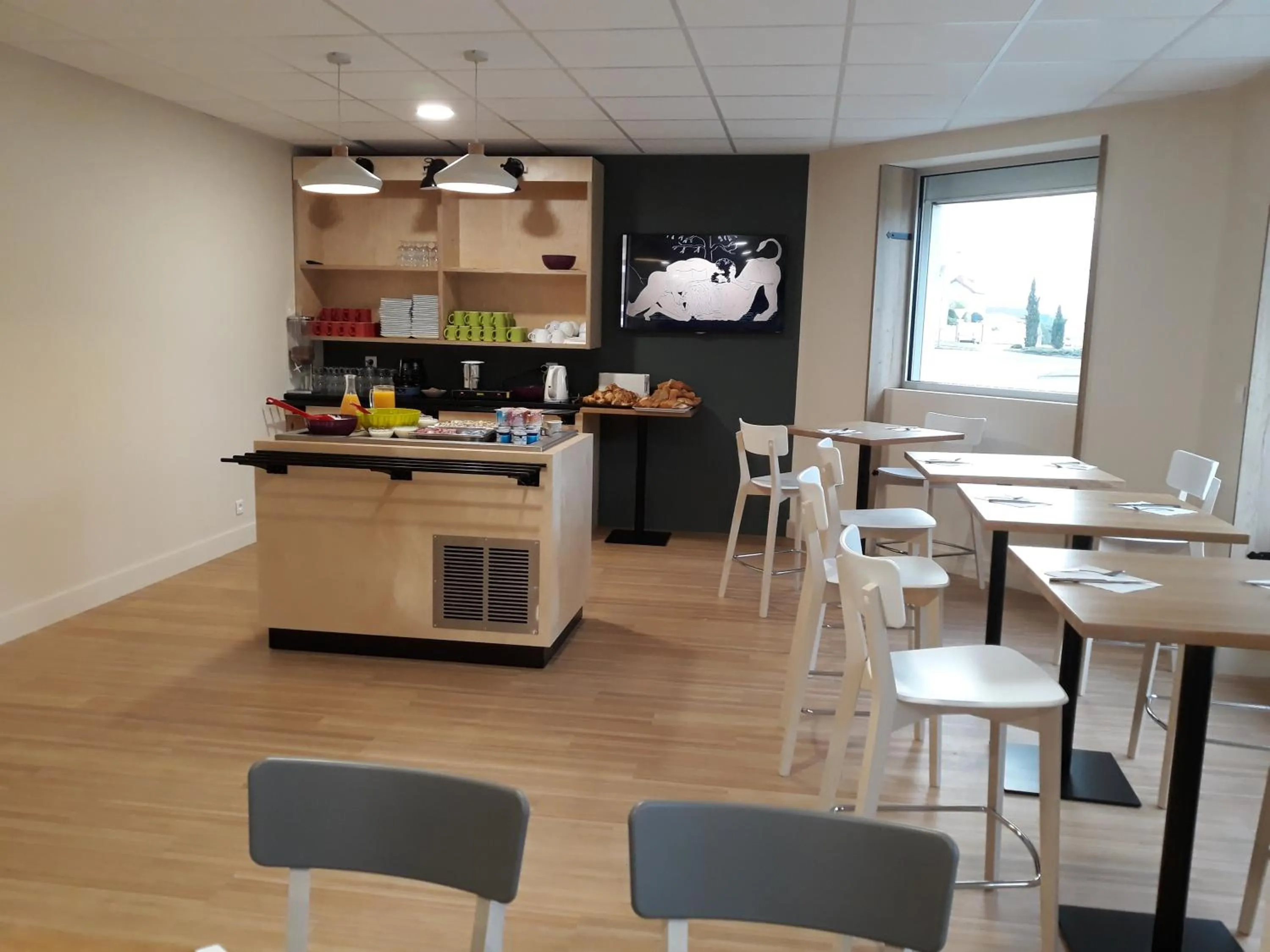 Buffet breakfast in La Godinière