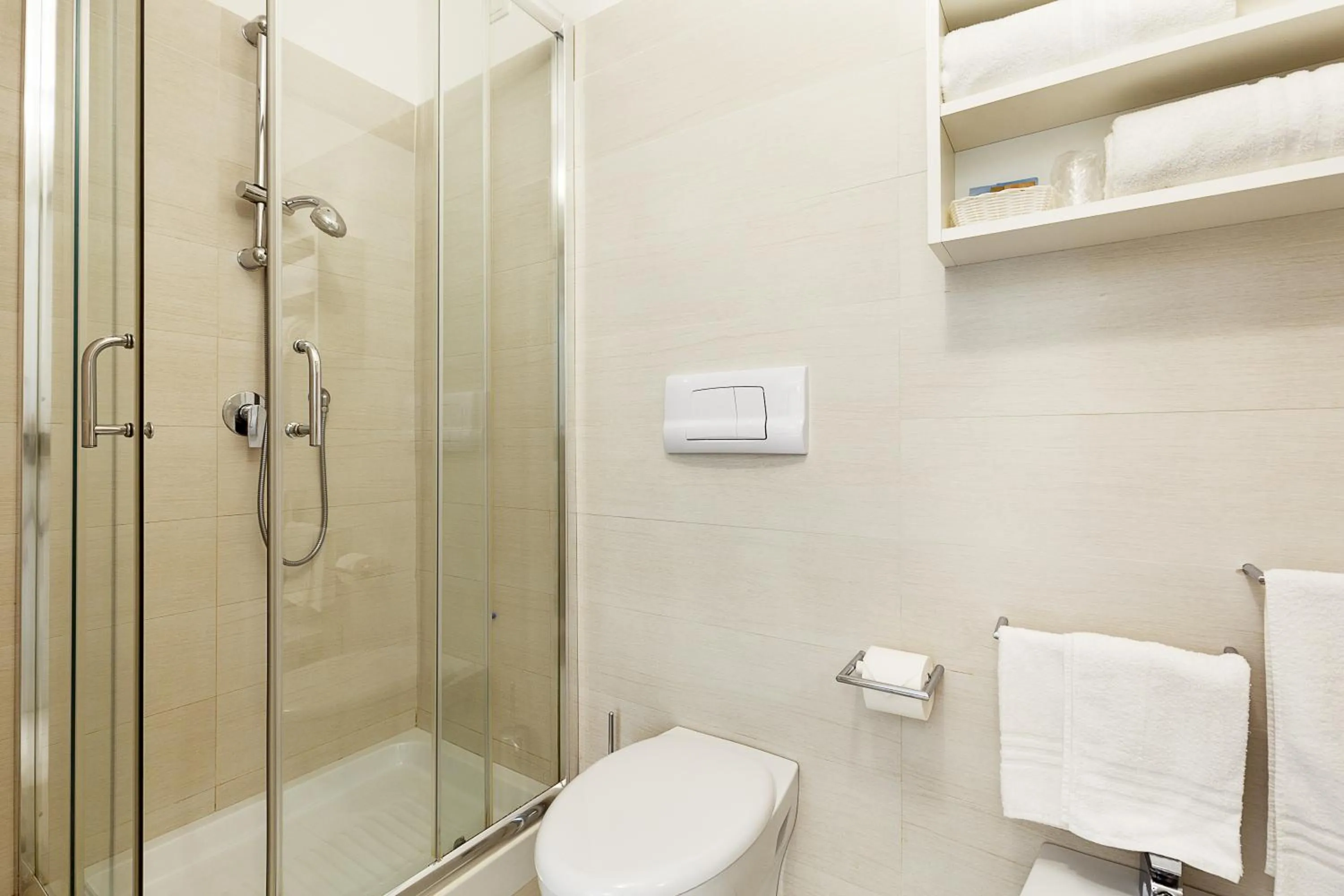 Shower in Le Residenze del Centro