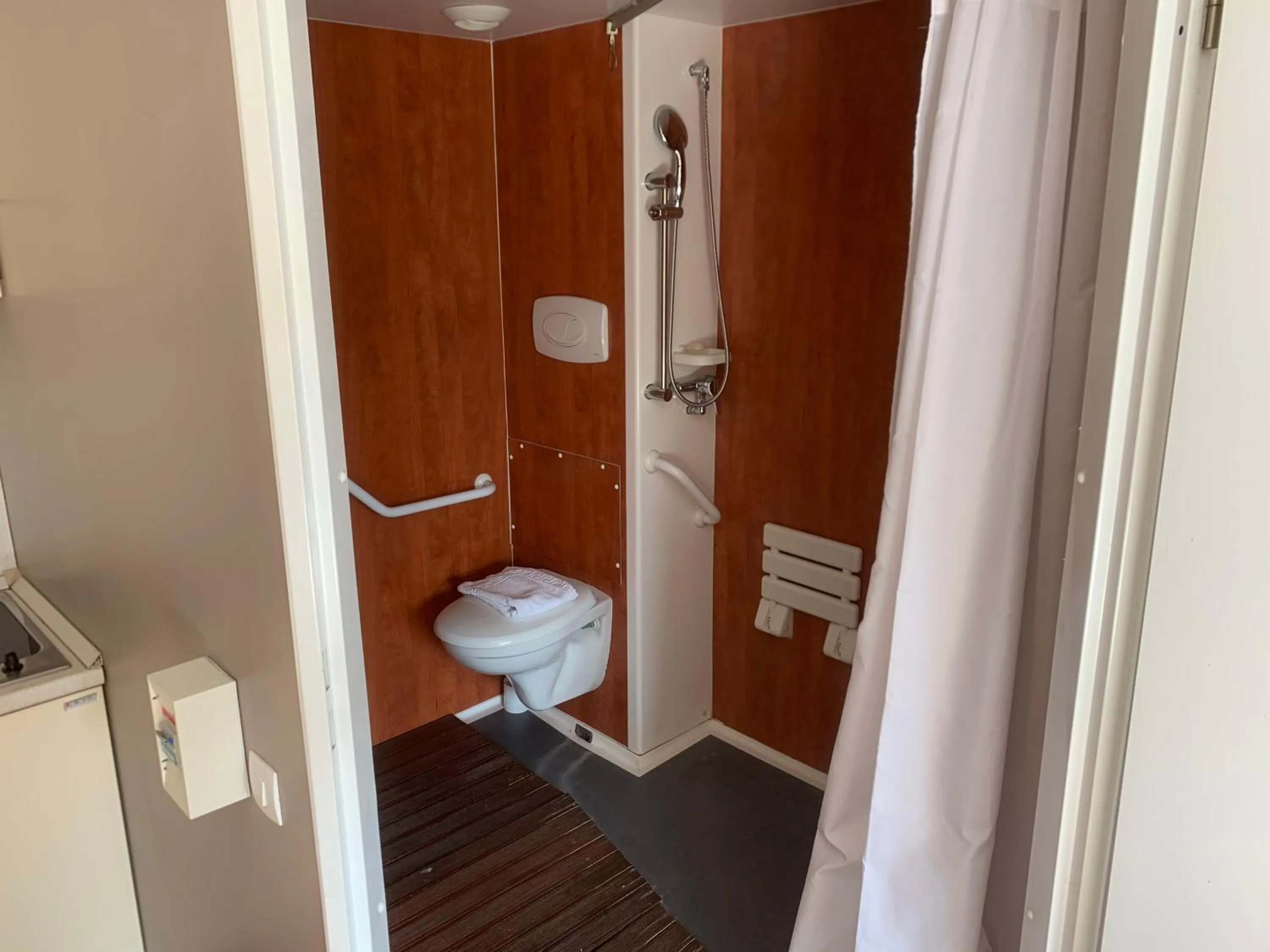 Shower in Villa Rambouillet