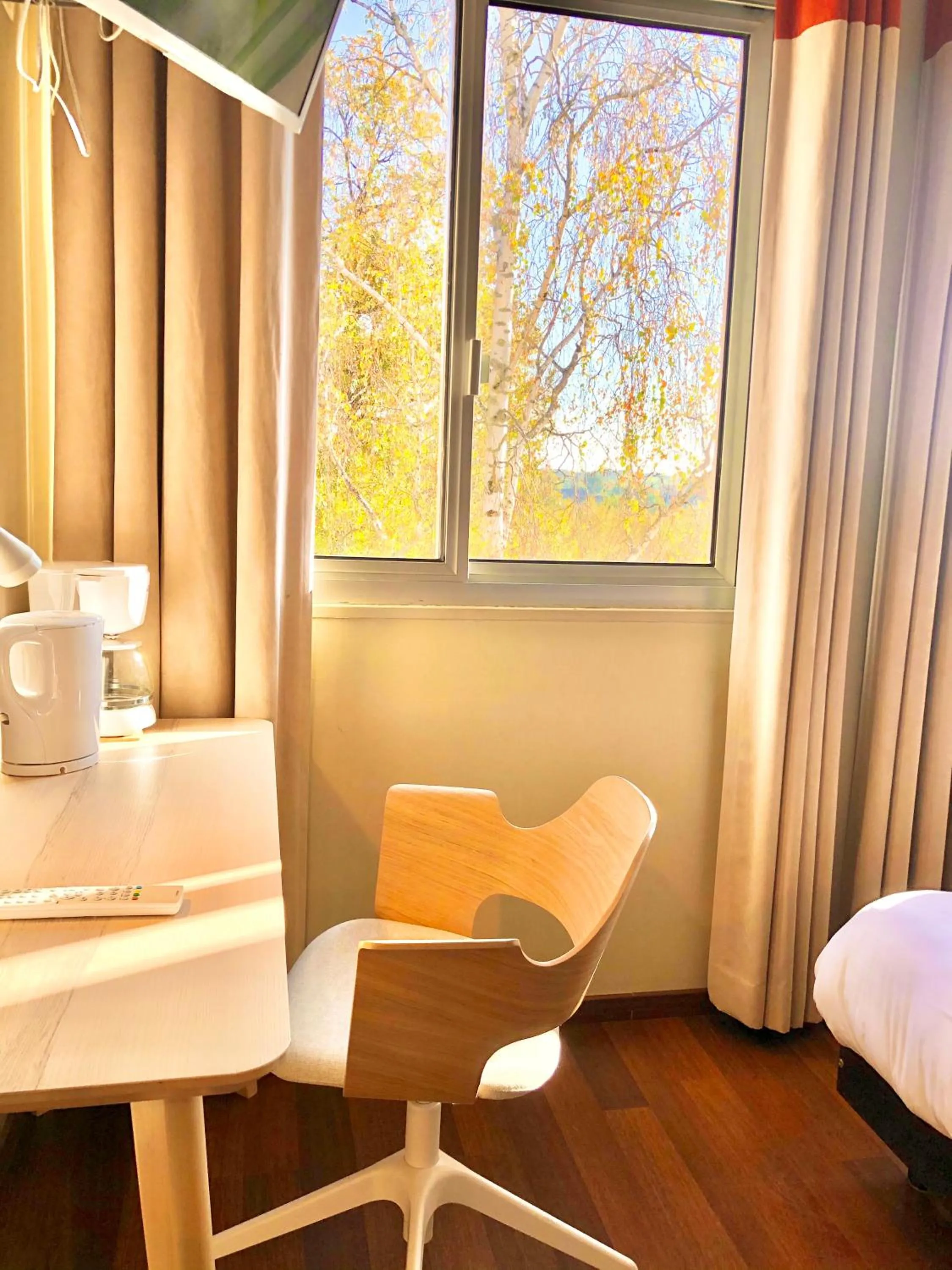 Coffee/tea facilities, Bed in Villa Rambouillet