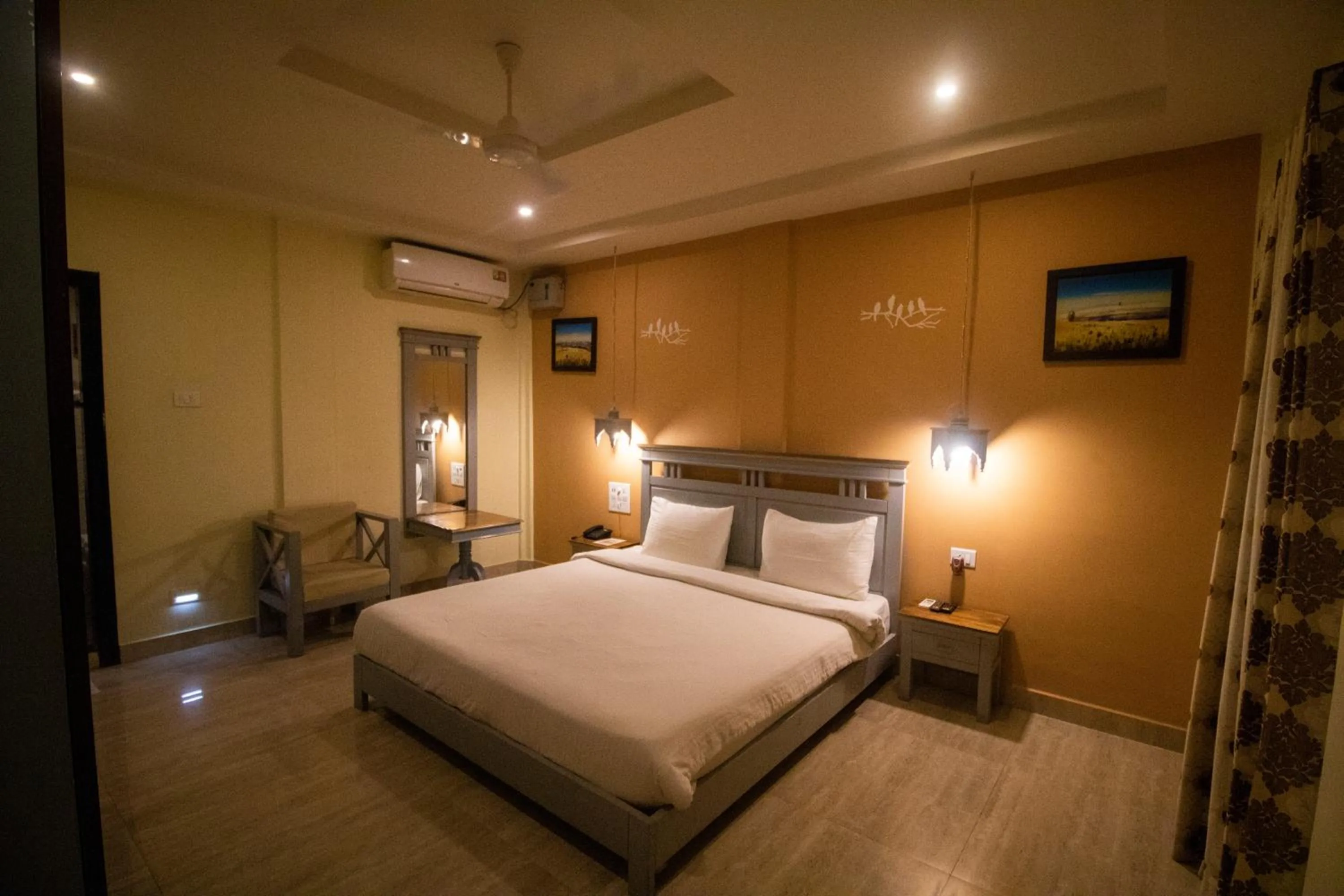 Bedroom, Bed in KRC Annexe Tezpur