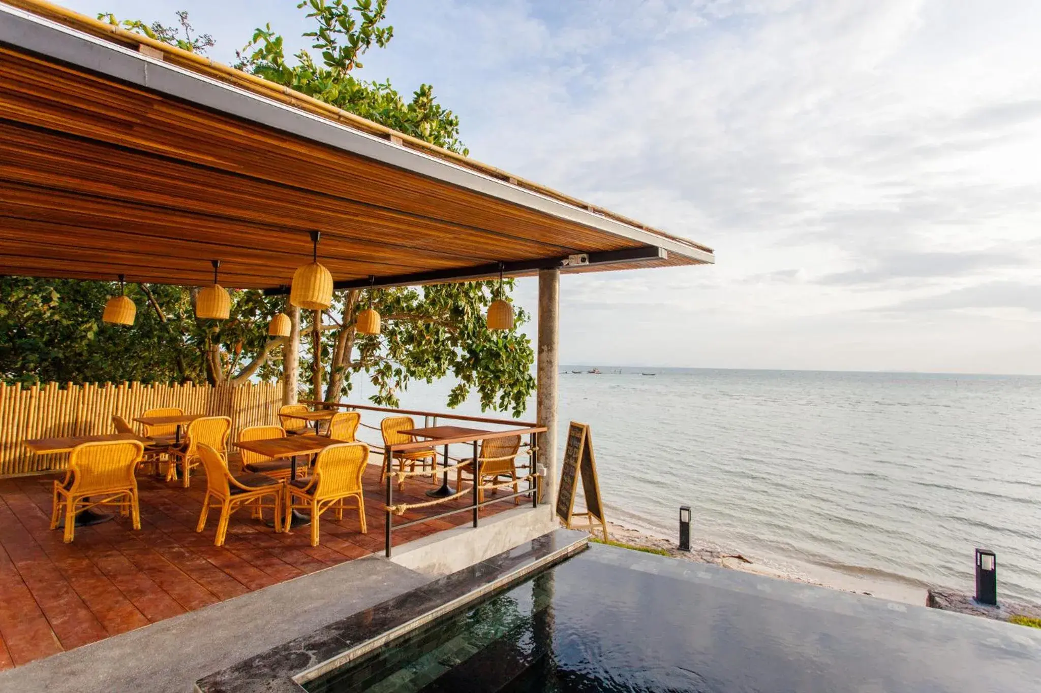 Restaurant/places to eat in The Humble Villas Restaurant/places to eat in The Humble Villas