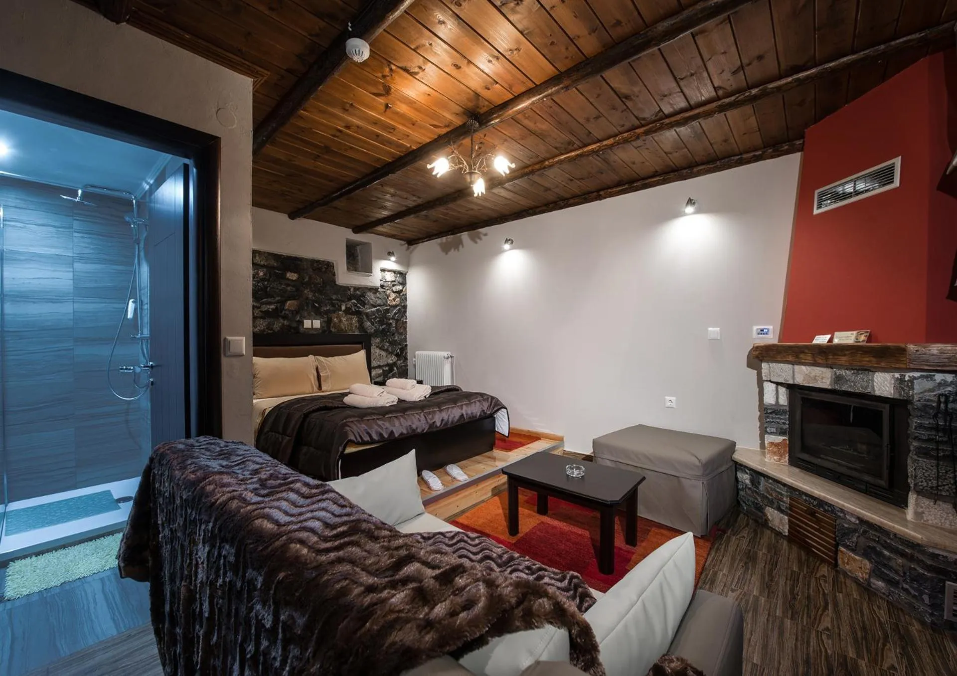 Photo of the whole room in Hotels Voras