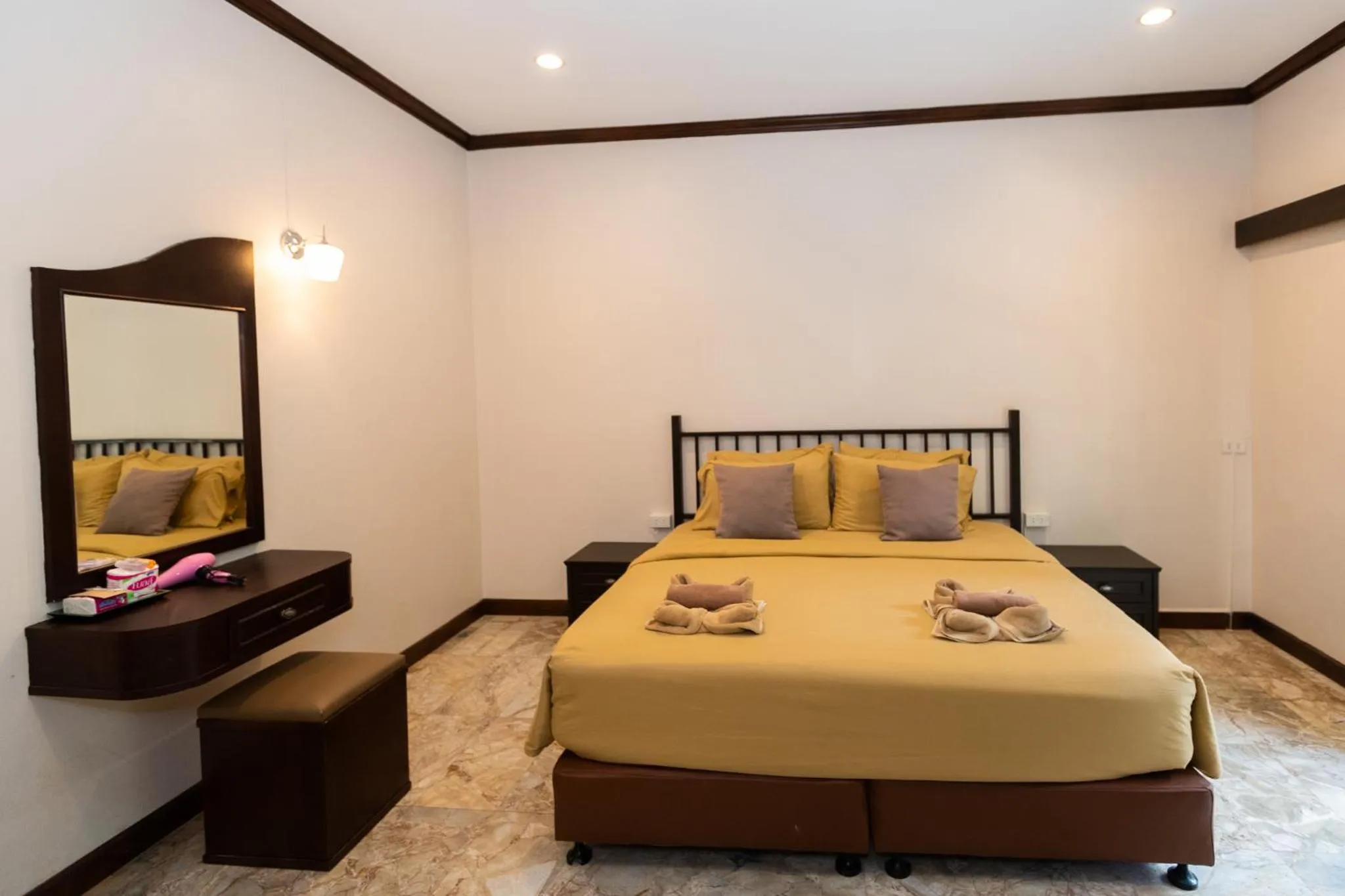 Bedroom, Bed in Diamond Hill Resort