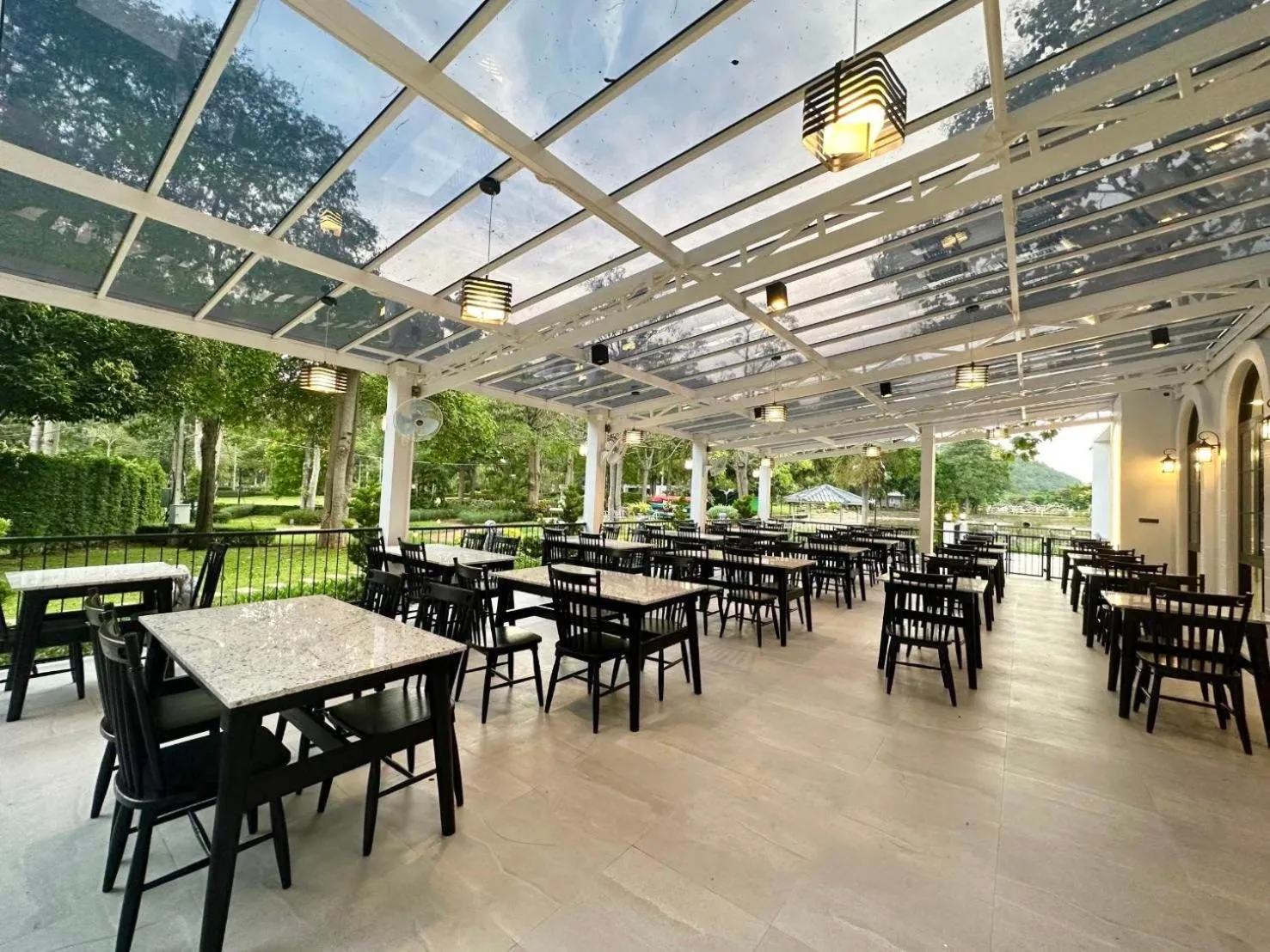 Restaurant/places to eat in Diamond Hill Resort