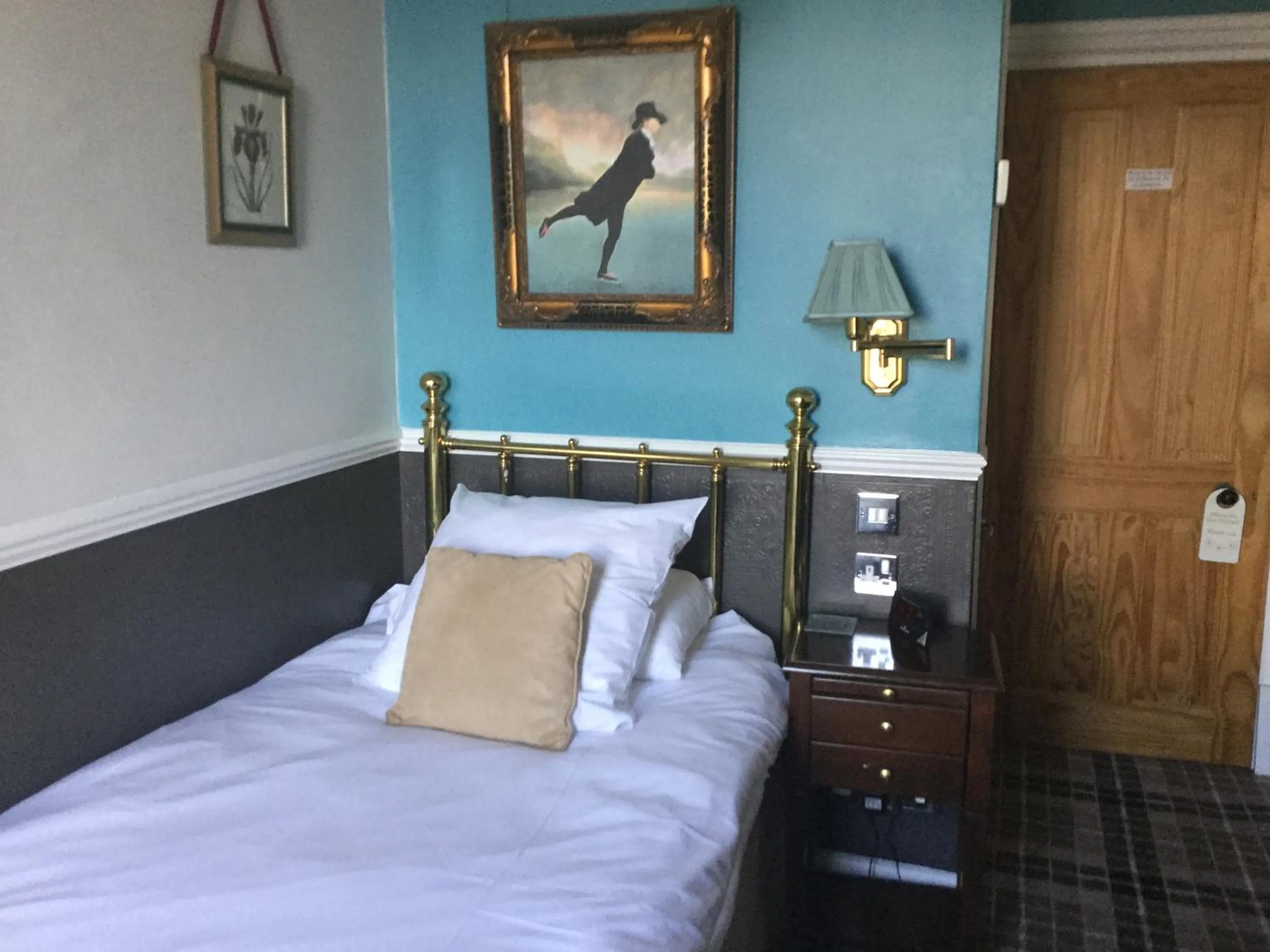 Bedroom, Bed in Blair Villa South