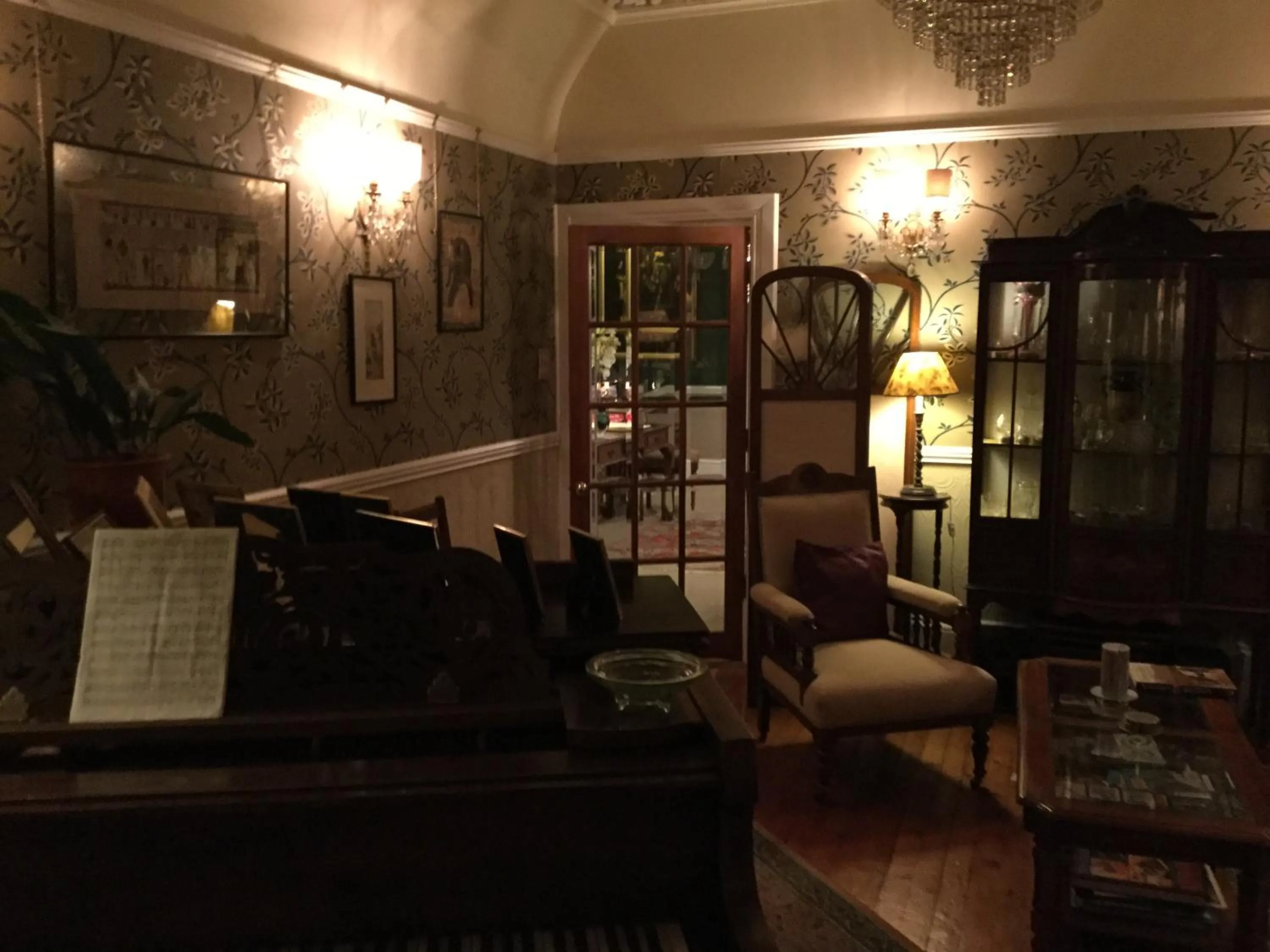 Living room in Blair Villa South