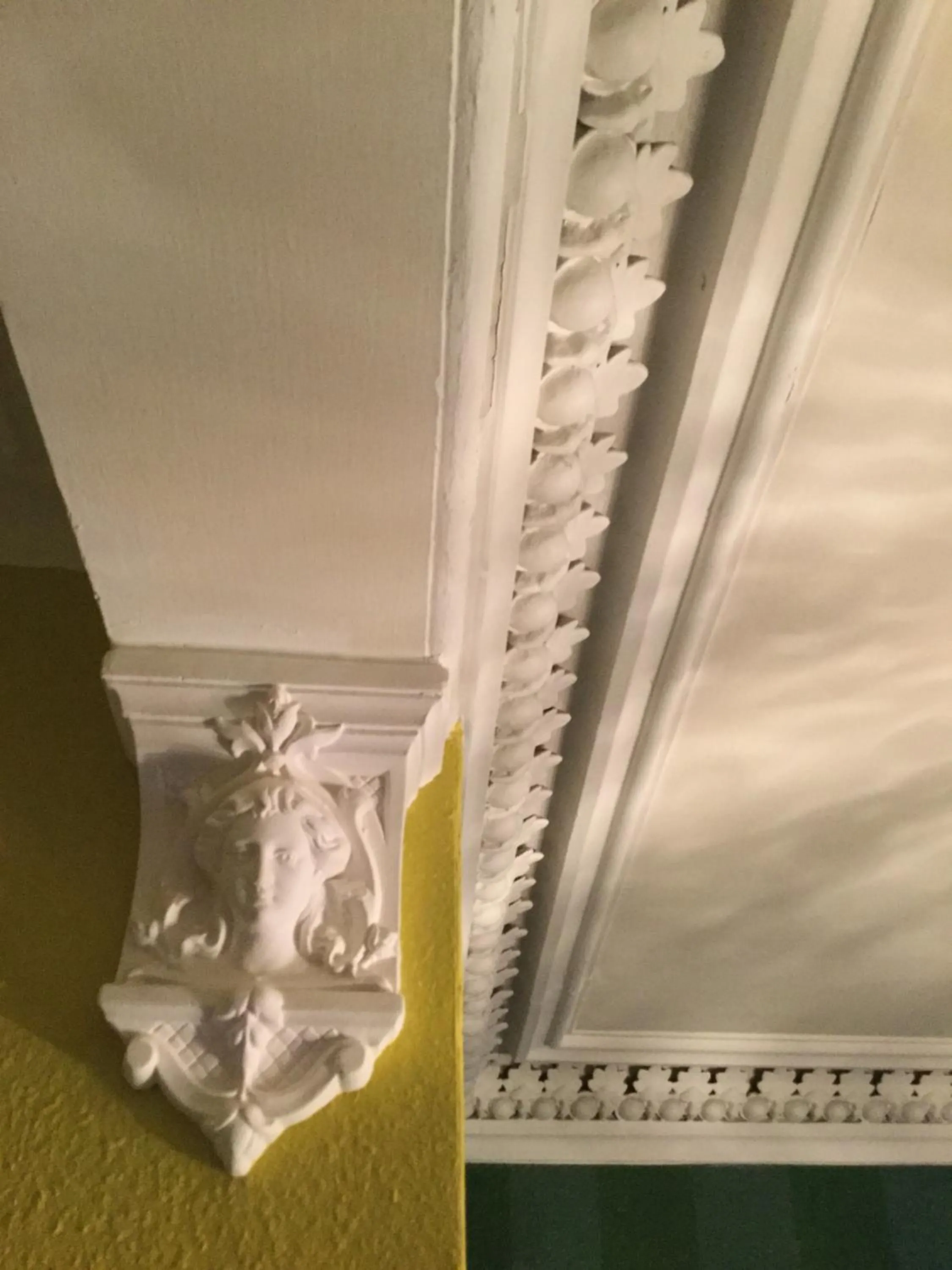Decorative detail, Bed in Blair Villa South