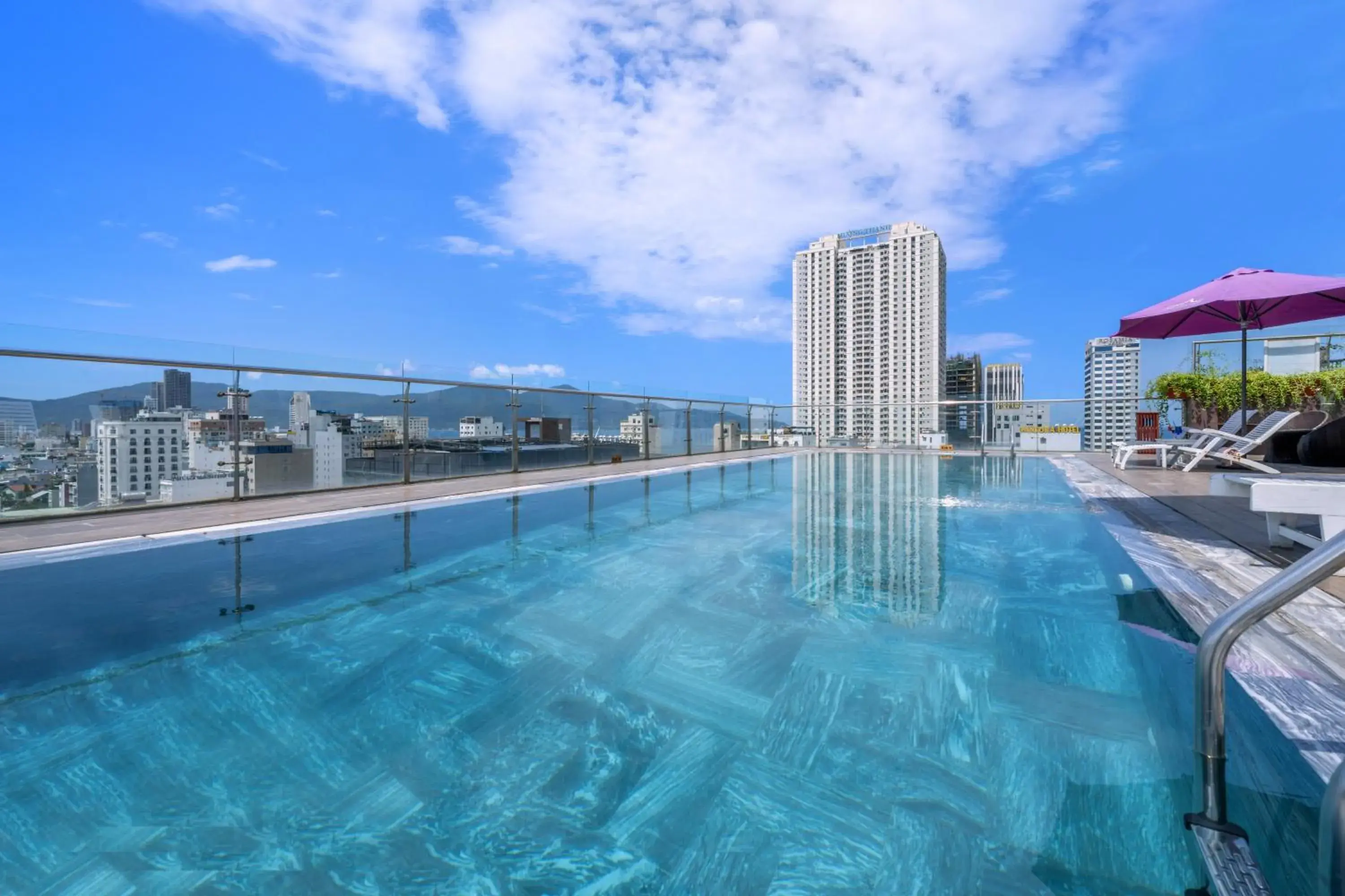 Swimming pool in Aria Grand Hotel & Spa Swimming pool in Aria Grand Hotel & Spa