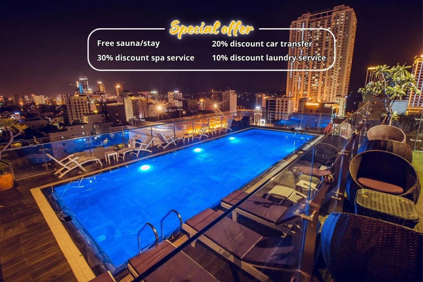 Swimming pool in Aria Grand Hotel & Spa