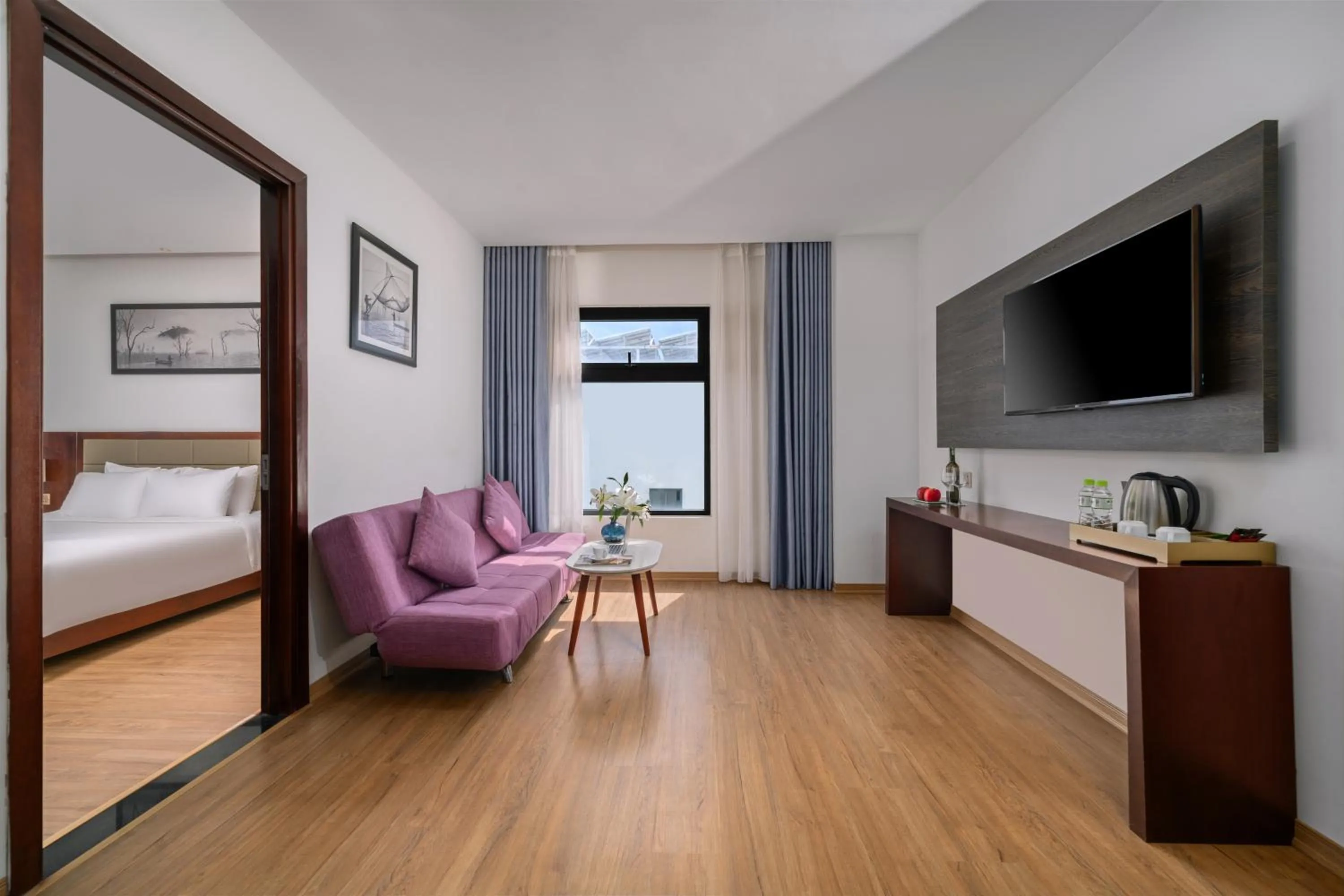 Living room, Bed in Aria Grand Hotel & Spa