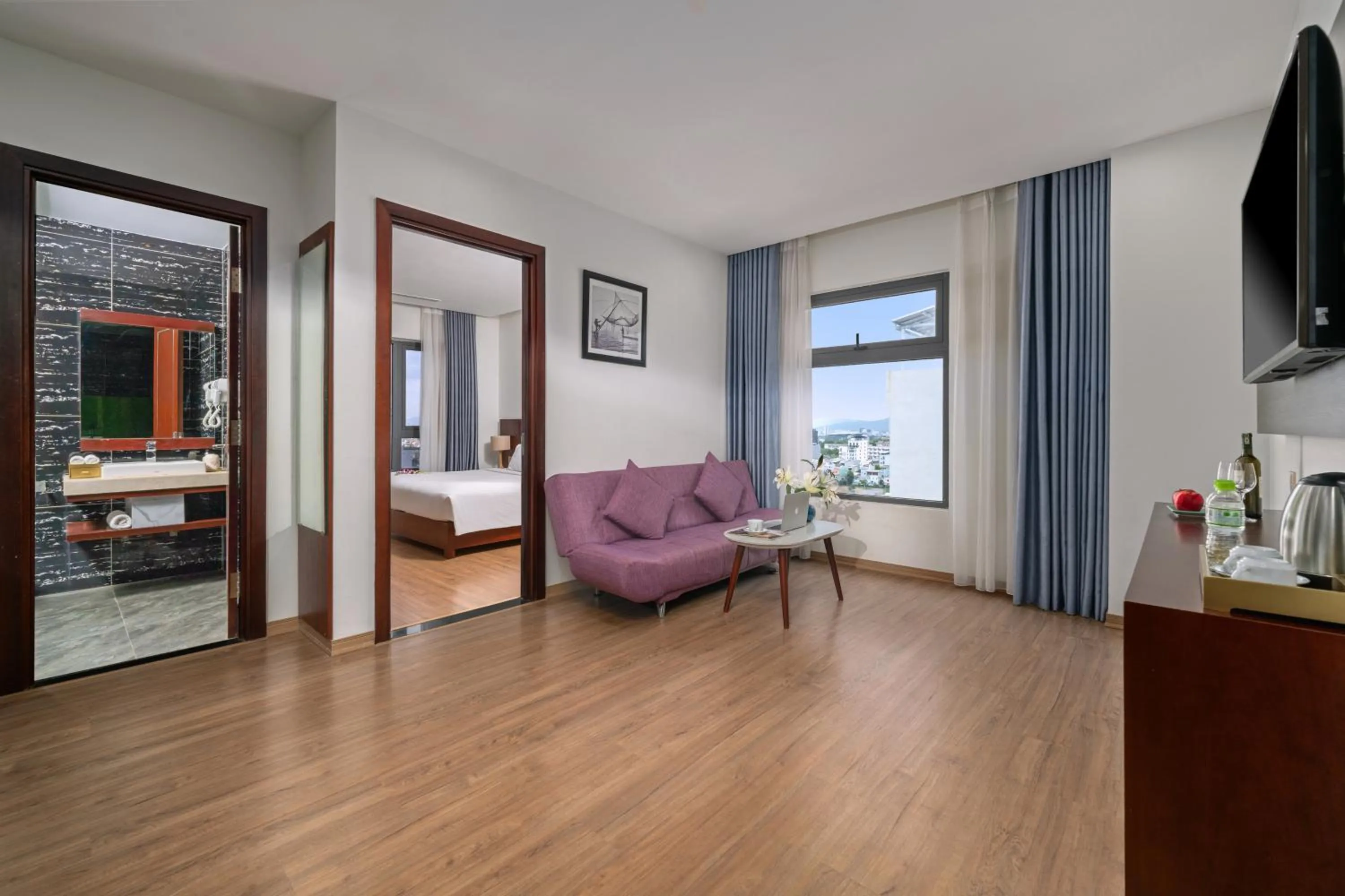 Living room, Bed in Aria Grand Hotel & Spa