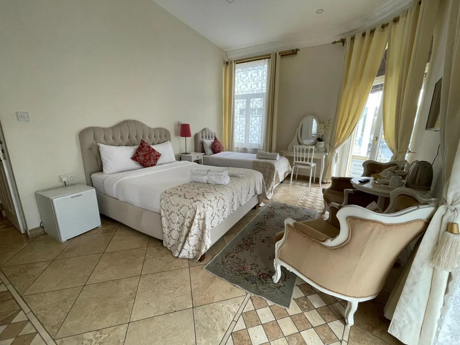 Bed in Lord's Residence Boutique Hotel