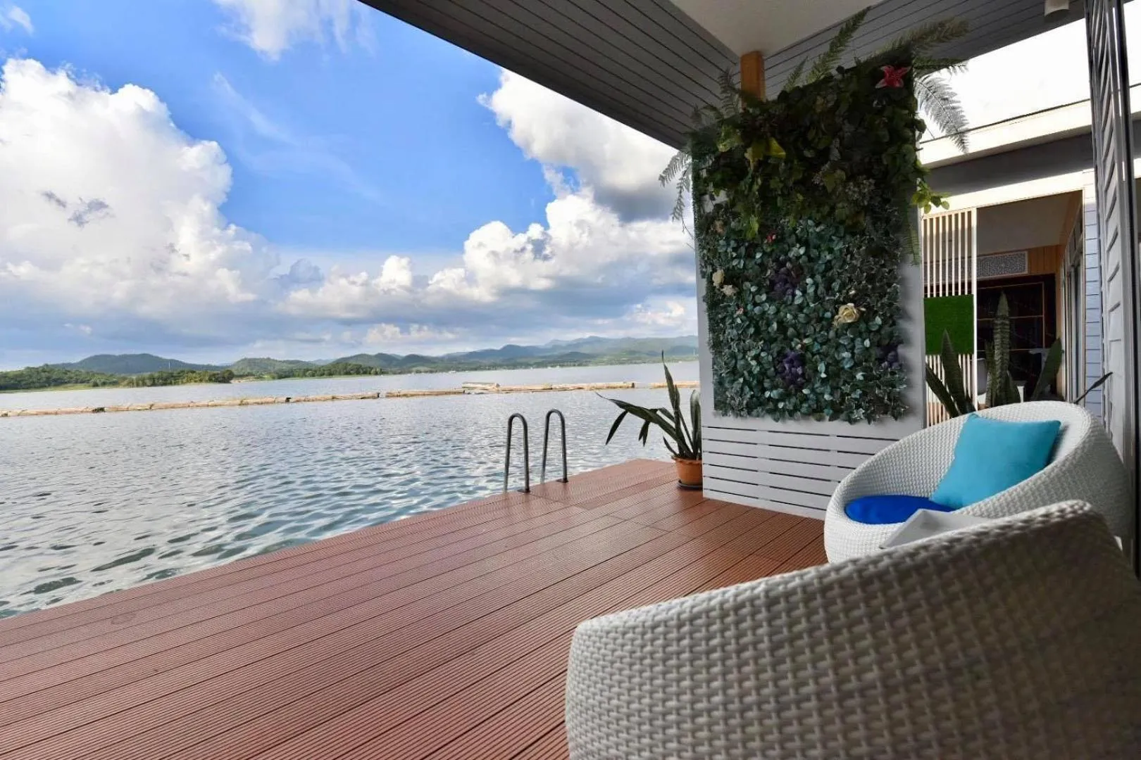 Raya Buri Resort Kanchanaburi