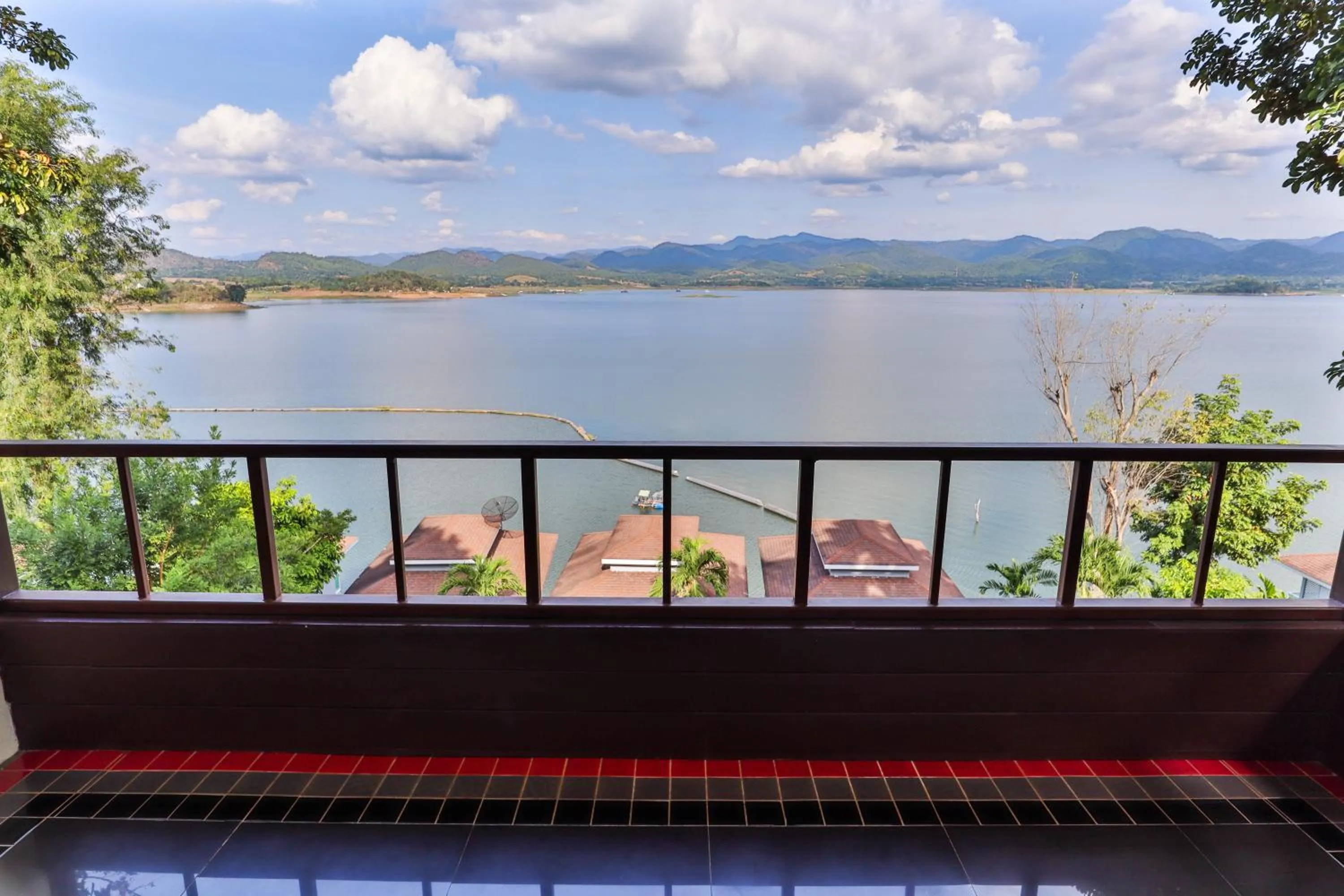 Raya Buri Resort Kanchanaburi