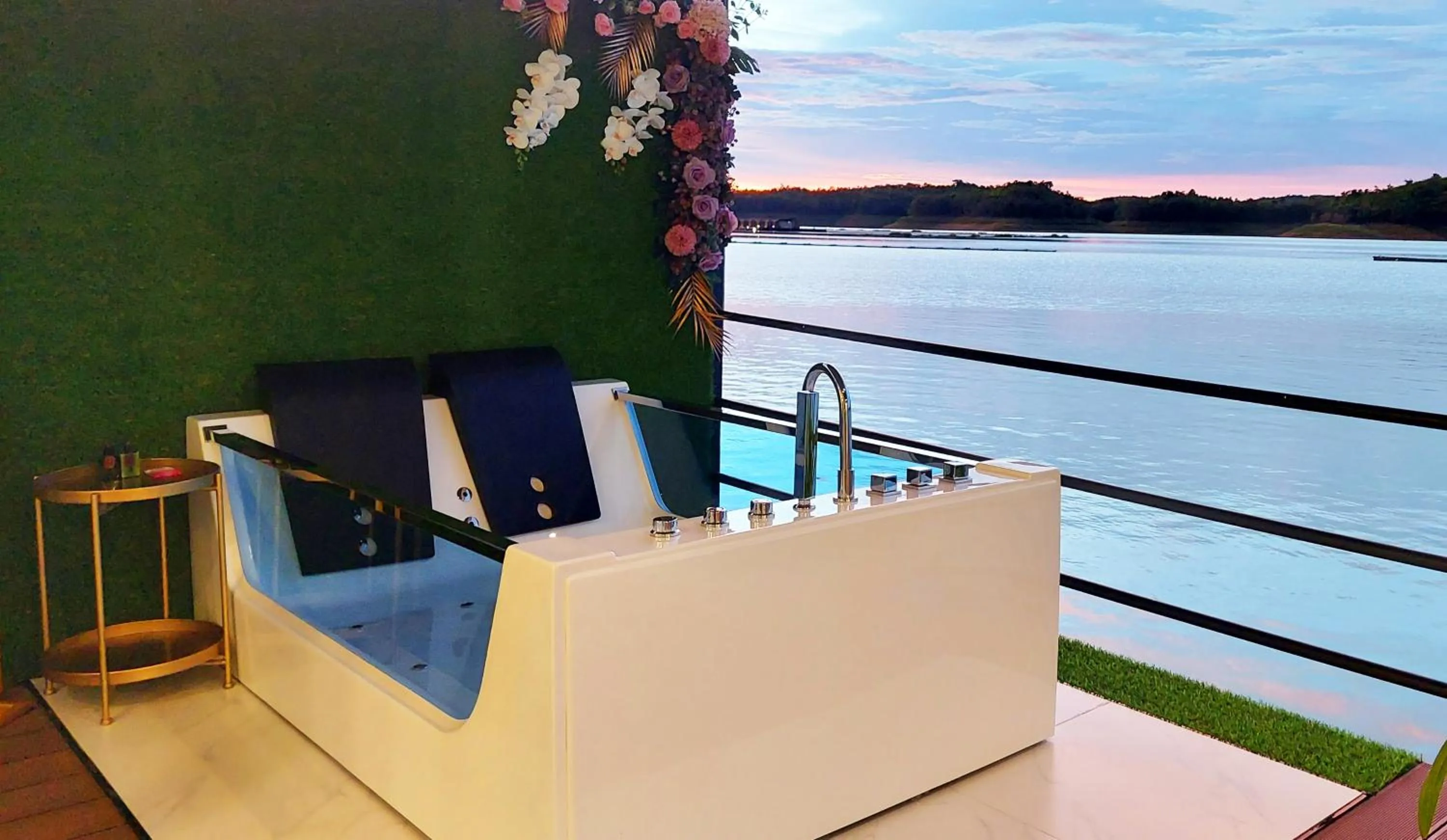 Raya Buri Resort Kanchanaburi