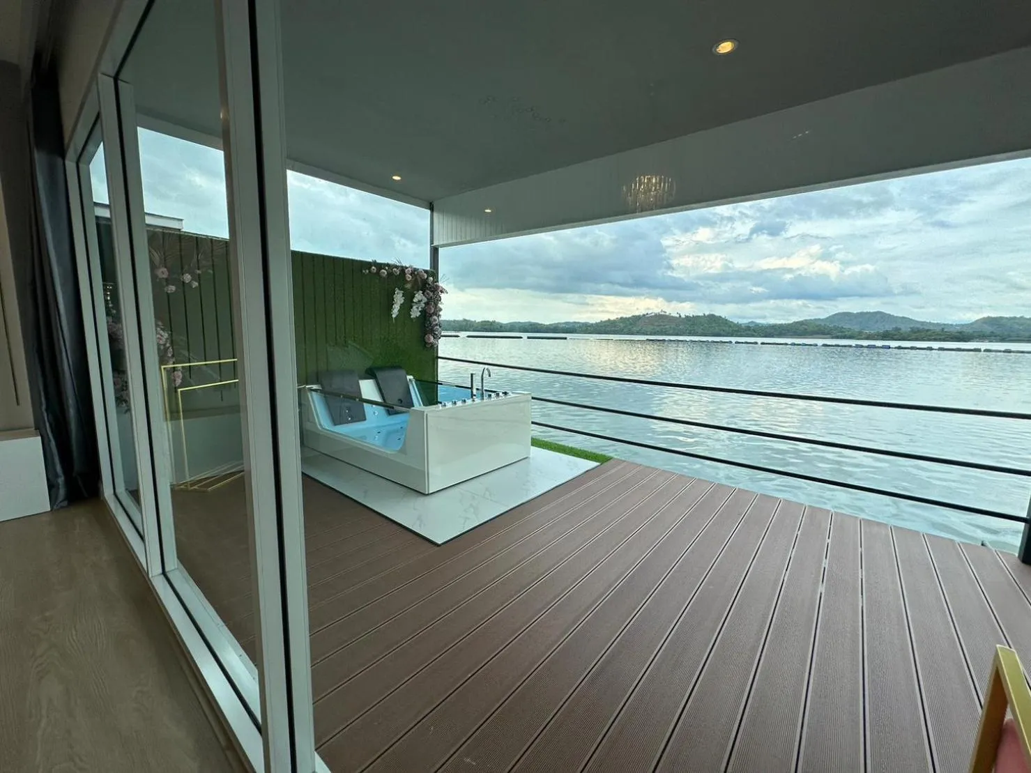 Raya Buri Resort Kanchanaburi