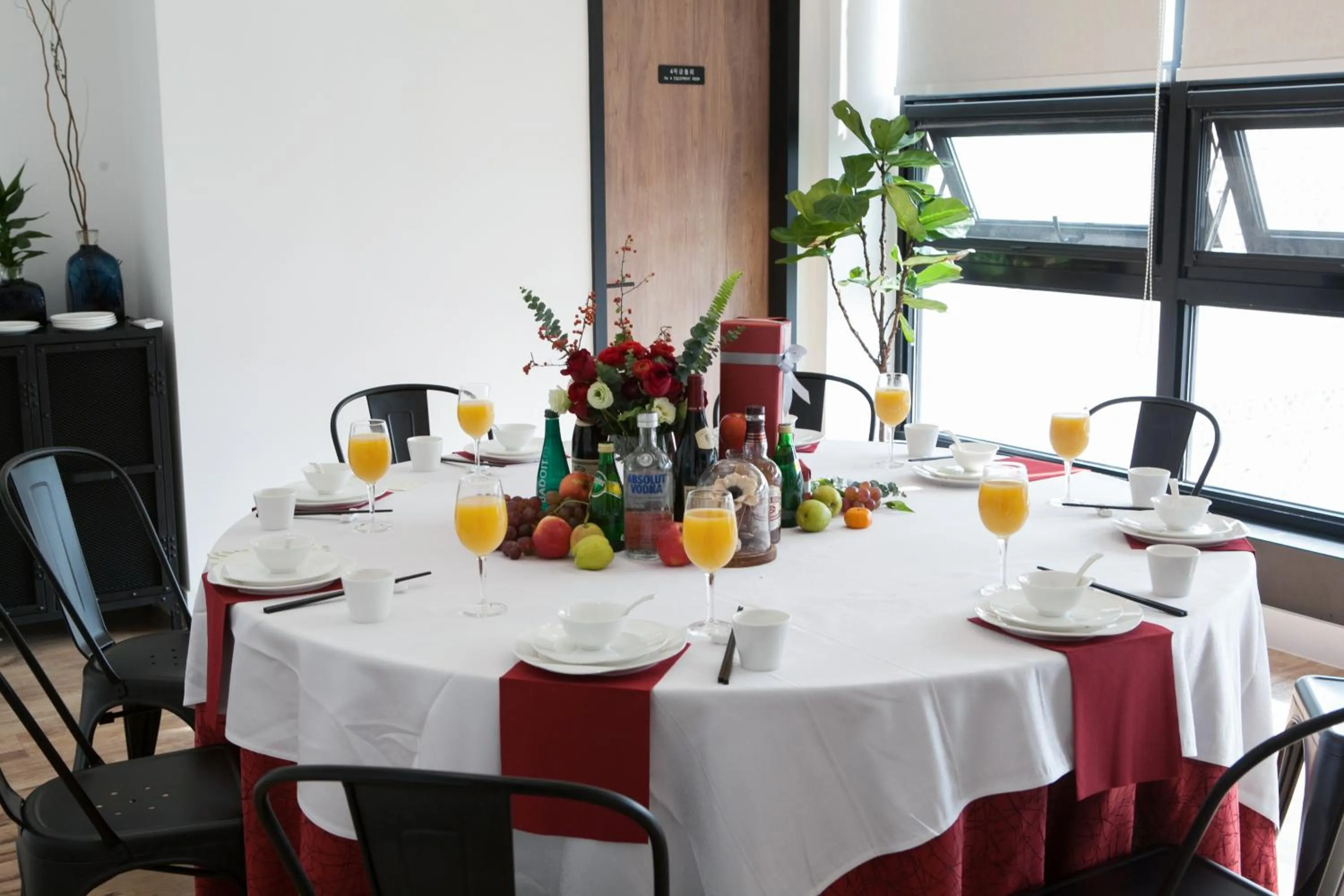 Restaurant/places to eat in Cendre Hotel (Lingering Garden and Tiger Hill)