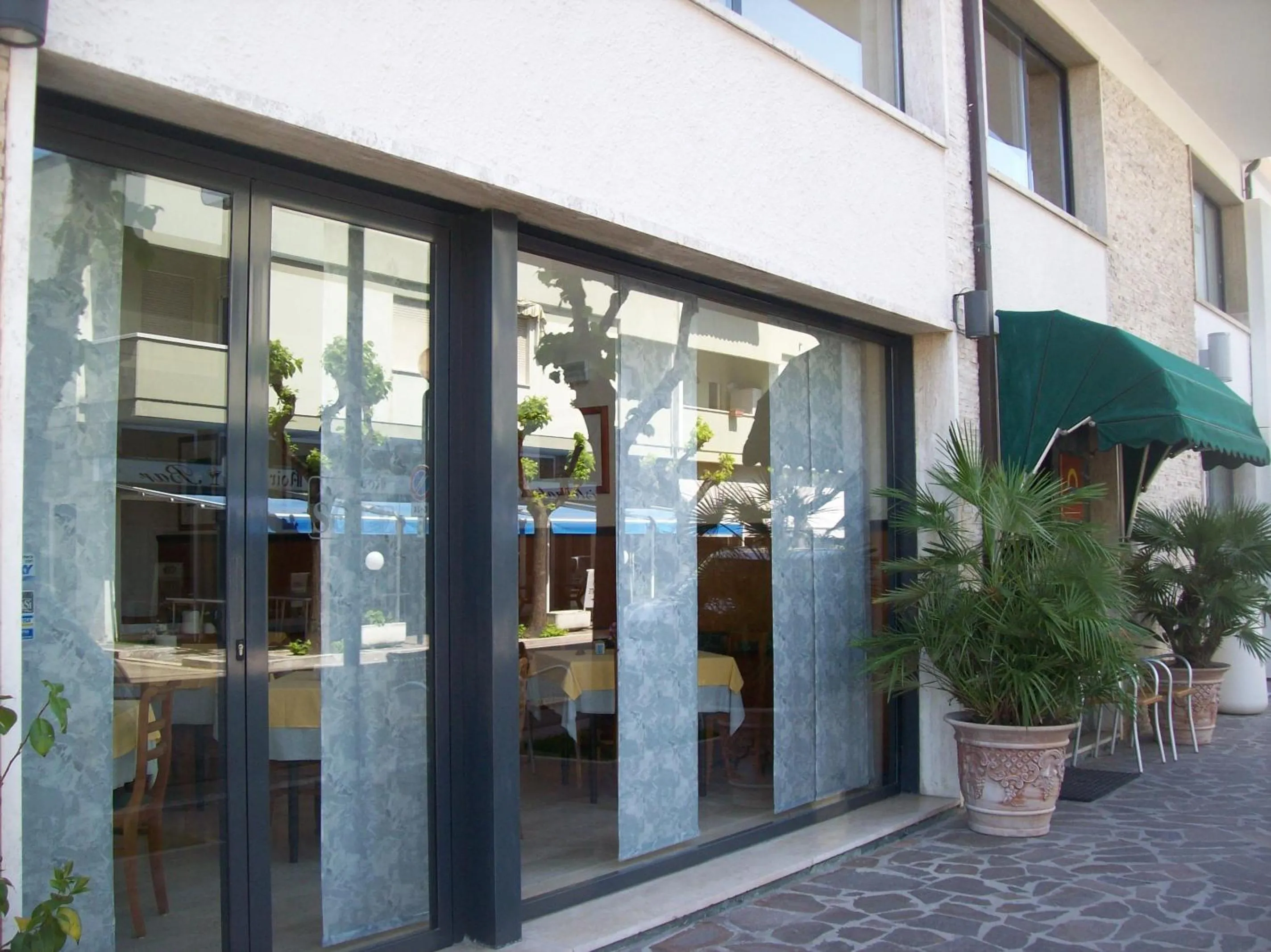 Facade/entrance in Hotel Sole