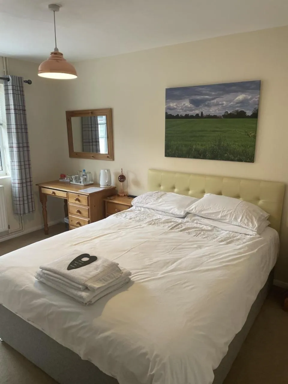 Bedroom, Bed in Yaxham Mill