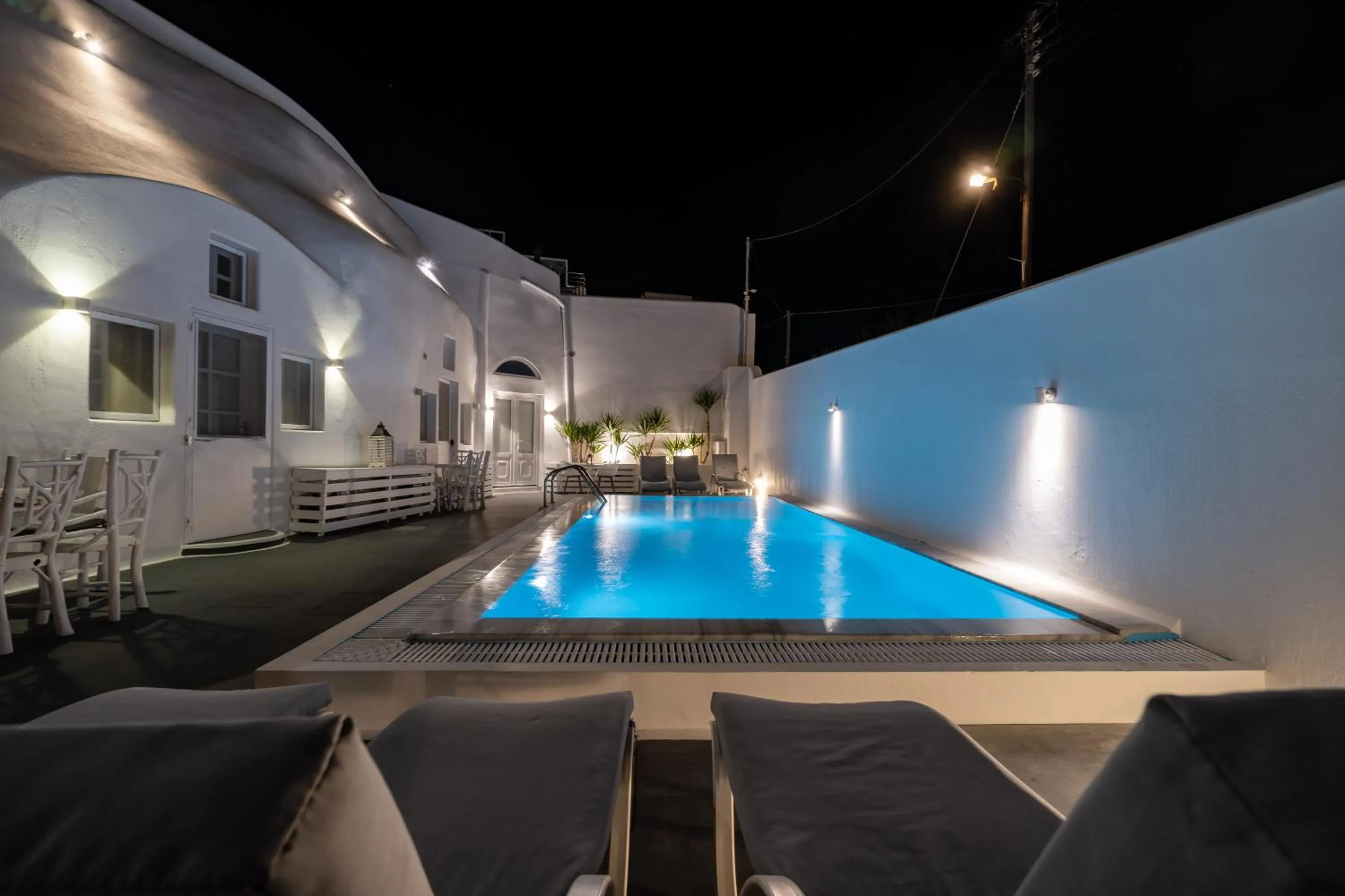 Swimming pool in Cally Cave House