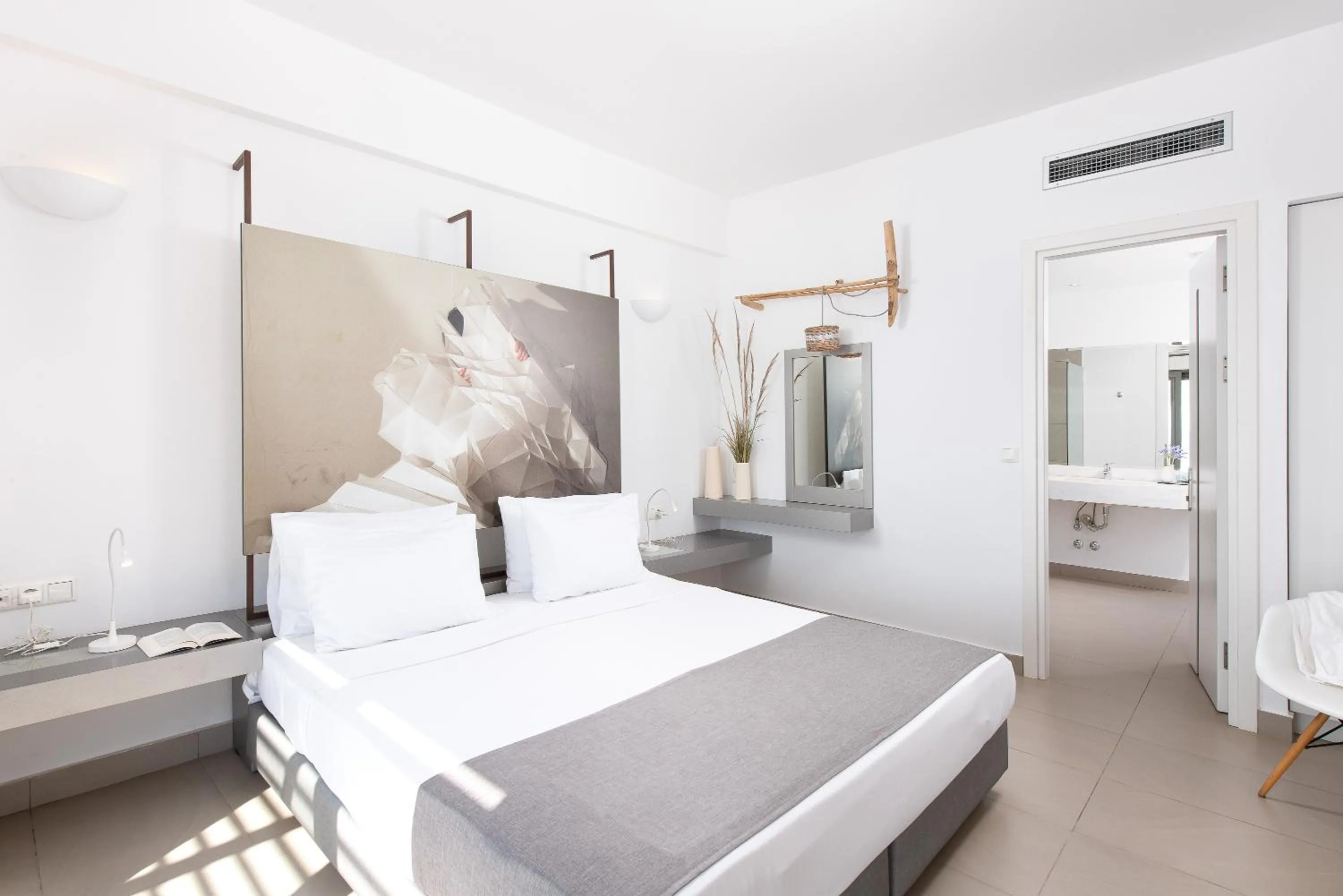 Bed in Mare Dei Suites Hotel Ionian Resort