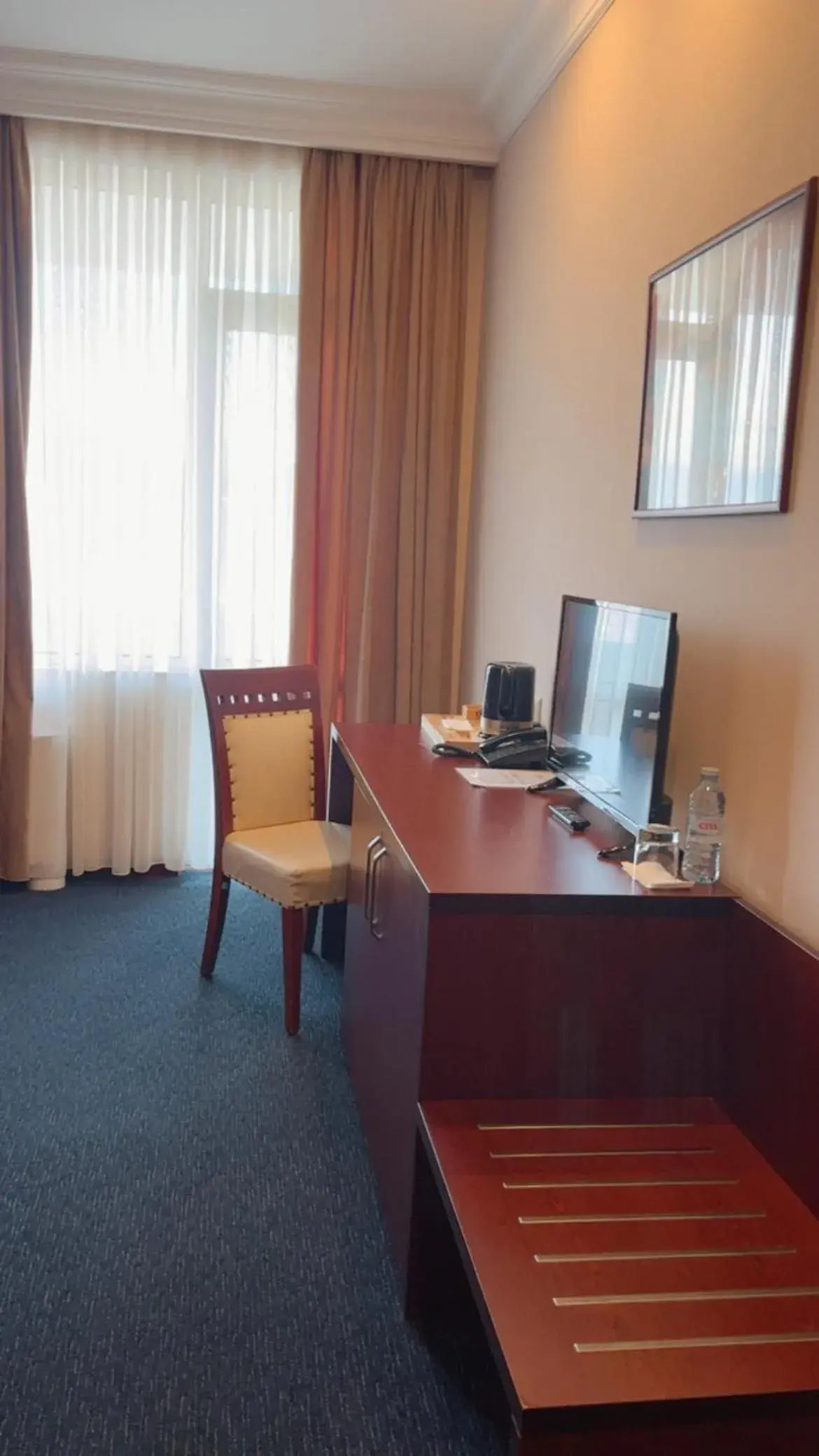 Single Room in Cruise Hotel Single Room in Cruise Hotel