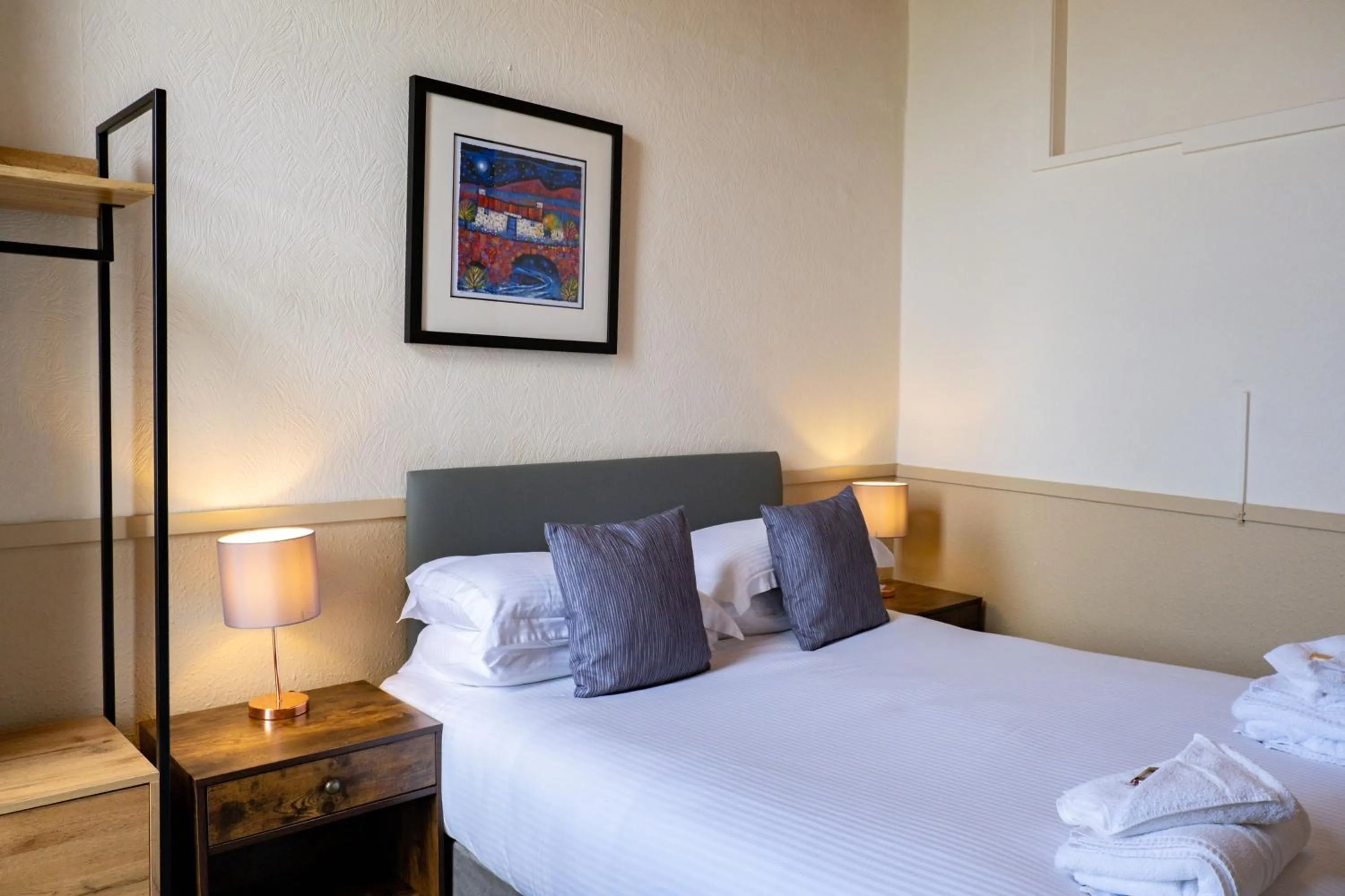 Bedroom, Bed in Corran House Guest House