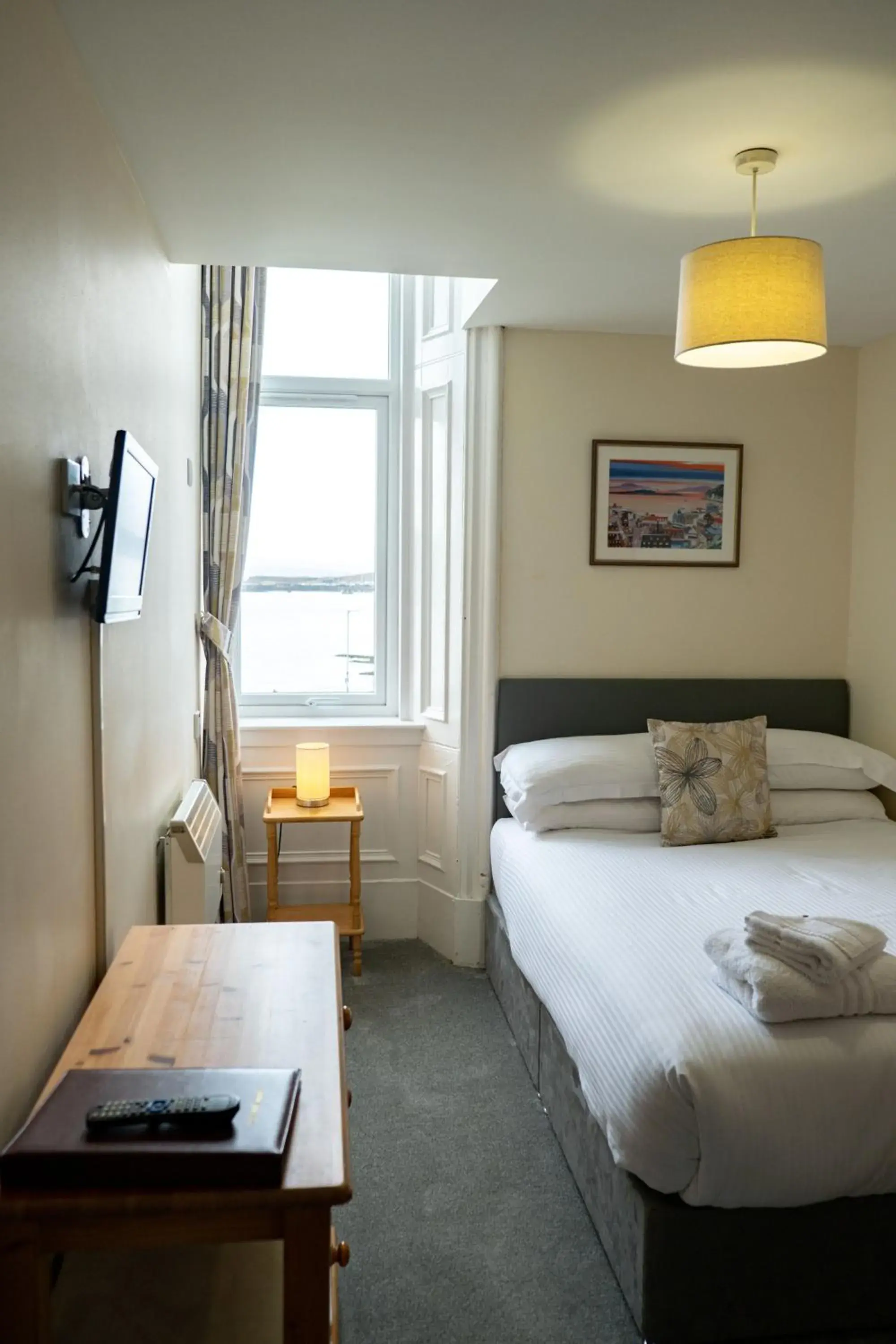 Small Double Room - single occupancy in Corran House Guest House Small Double Room - single occupancy in Corran House Guest House