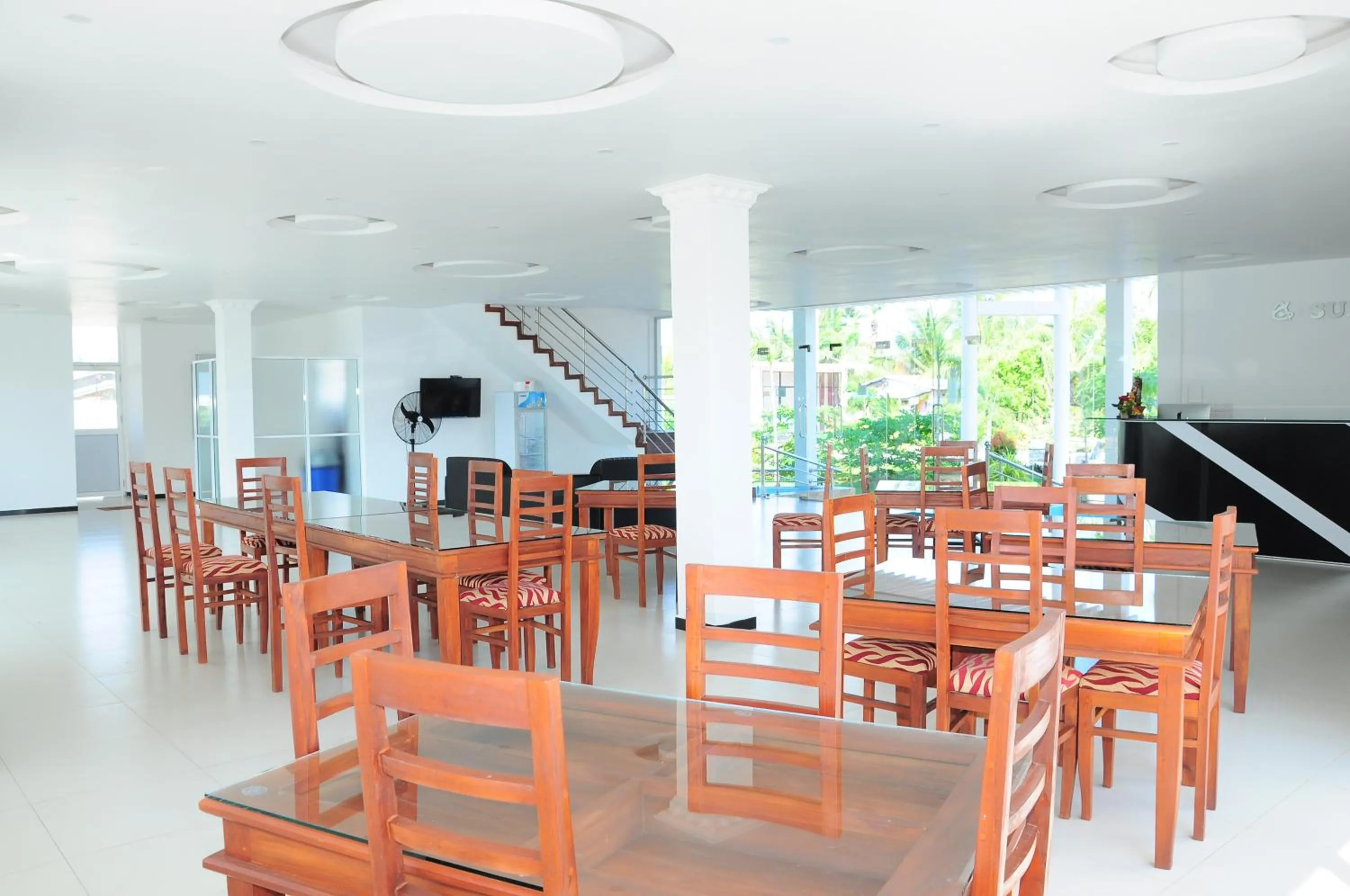 Restaurant/places to eat in Sunstar Nilaveli