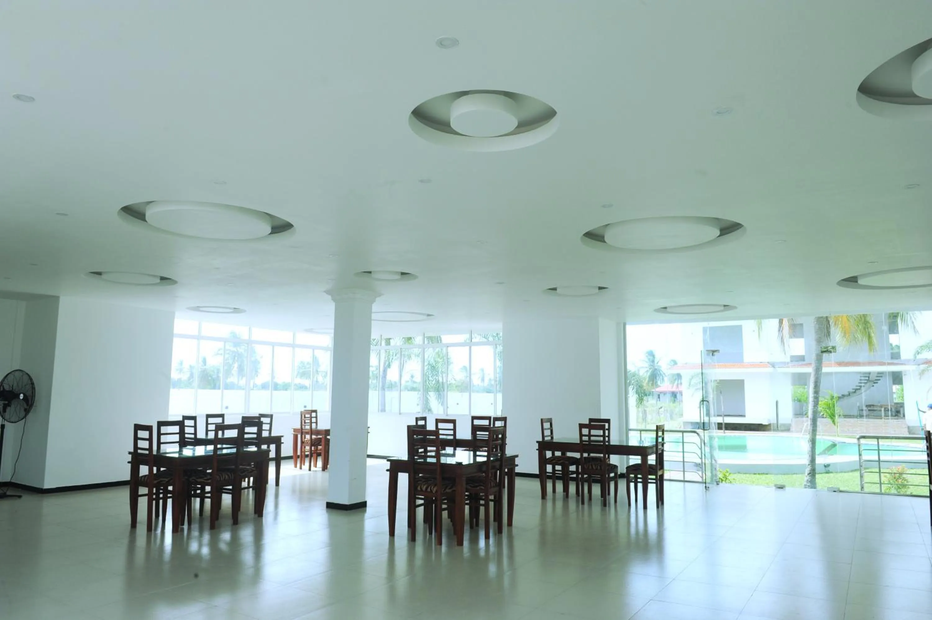 Restaurant/places to eat in Sunstar Nilaveli