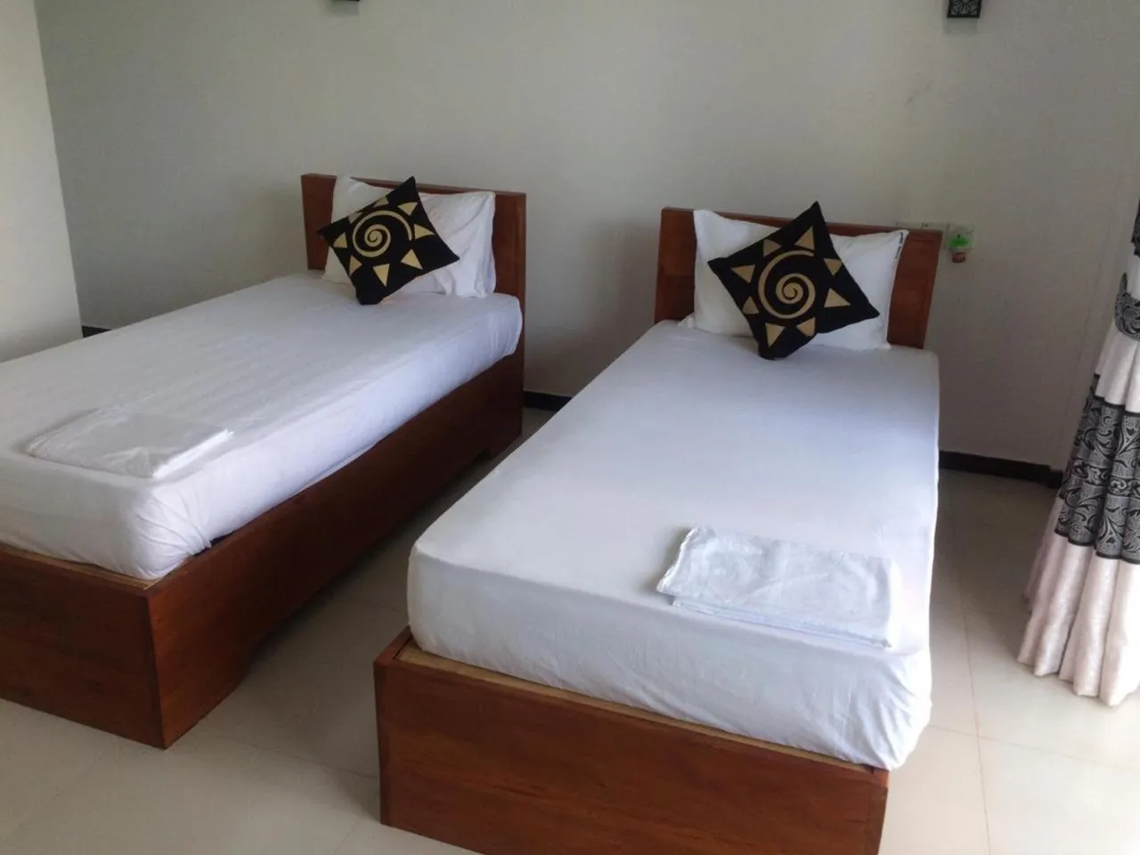 Bed in Sunstar Nilaveli