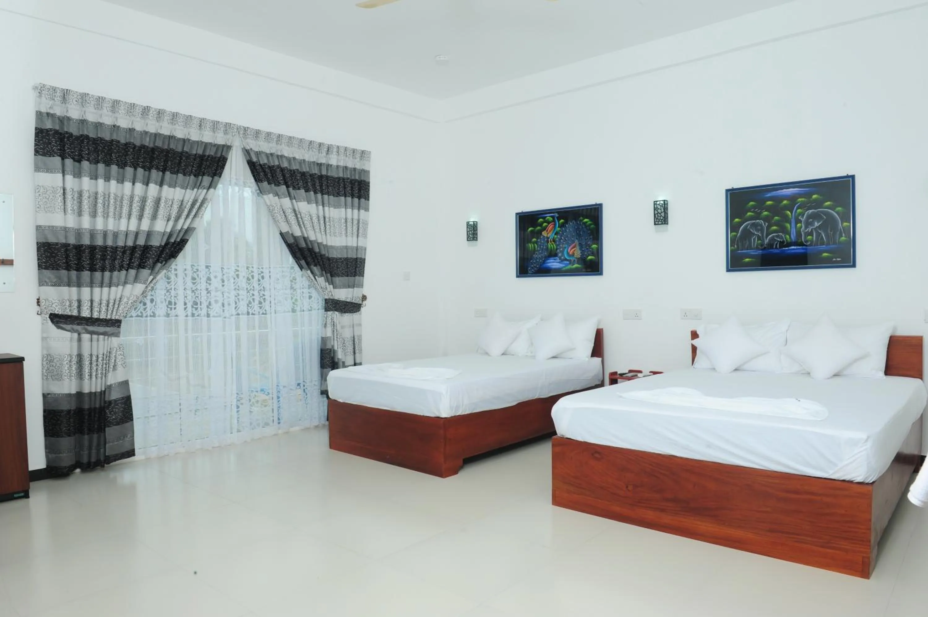 Bedroom, Bed in Sunstar Nilaveli