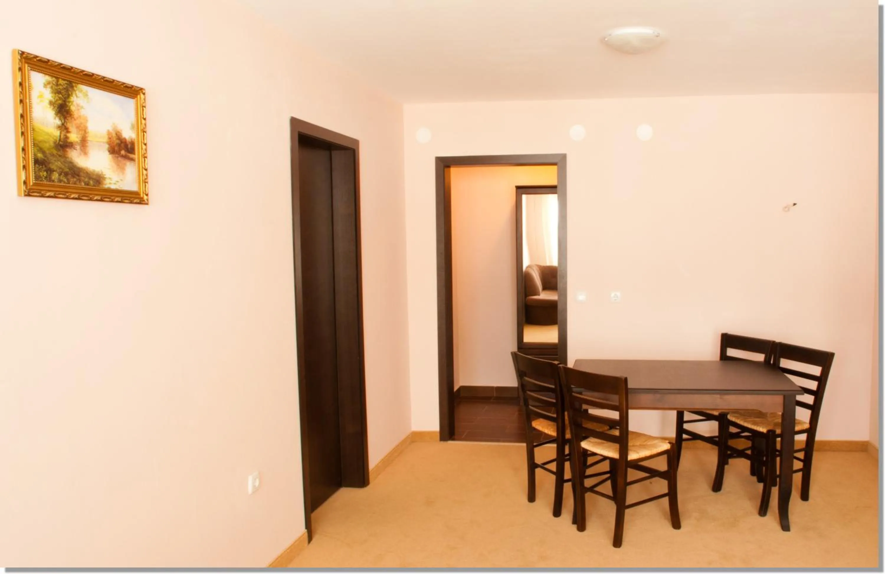 Photo of the whole room in Family hotel Iskar