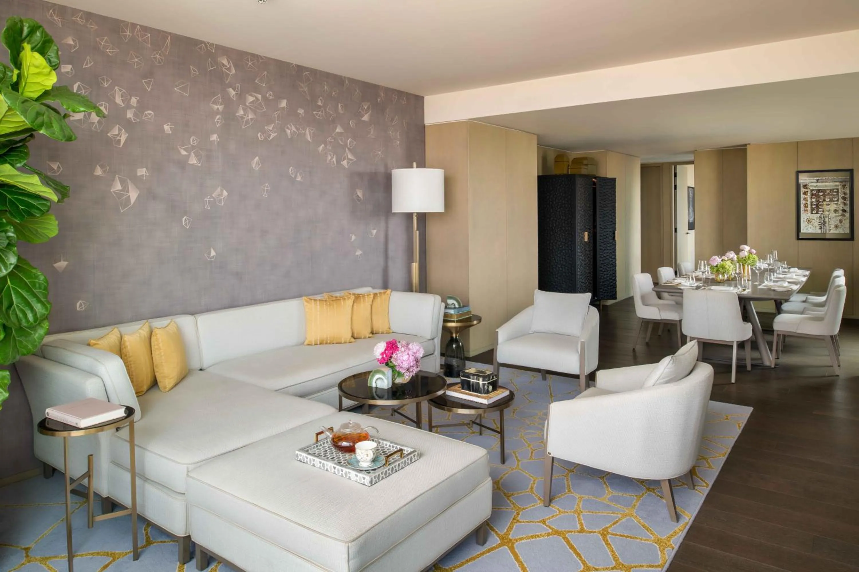 Living room in Four Seasons Hotel Bengaluru at Embassy ONE