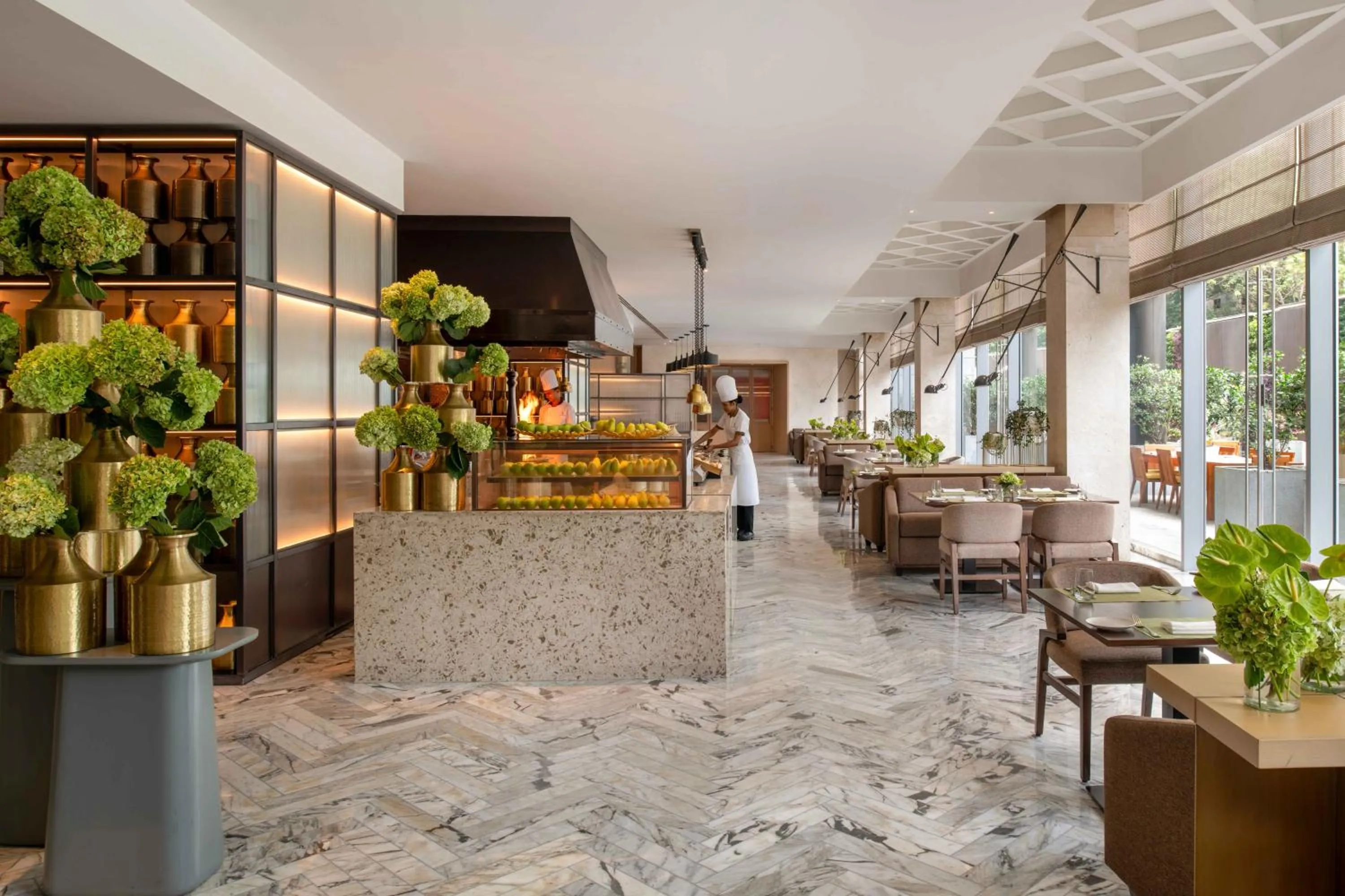 Restaurant/places to eat in Four Seasons Hotel Bengaluru at Embassy ONE