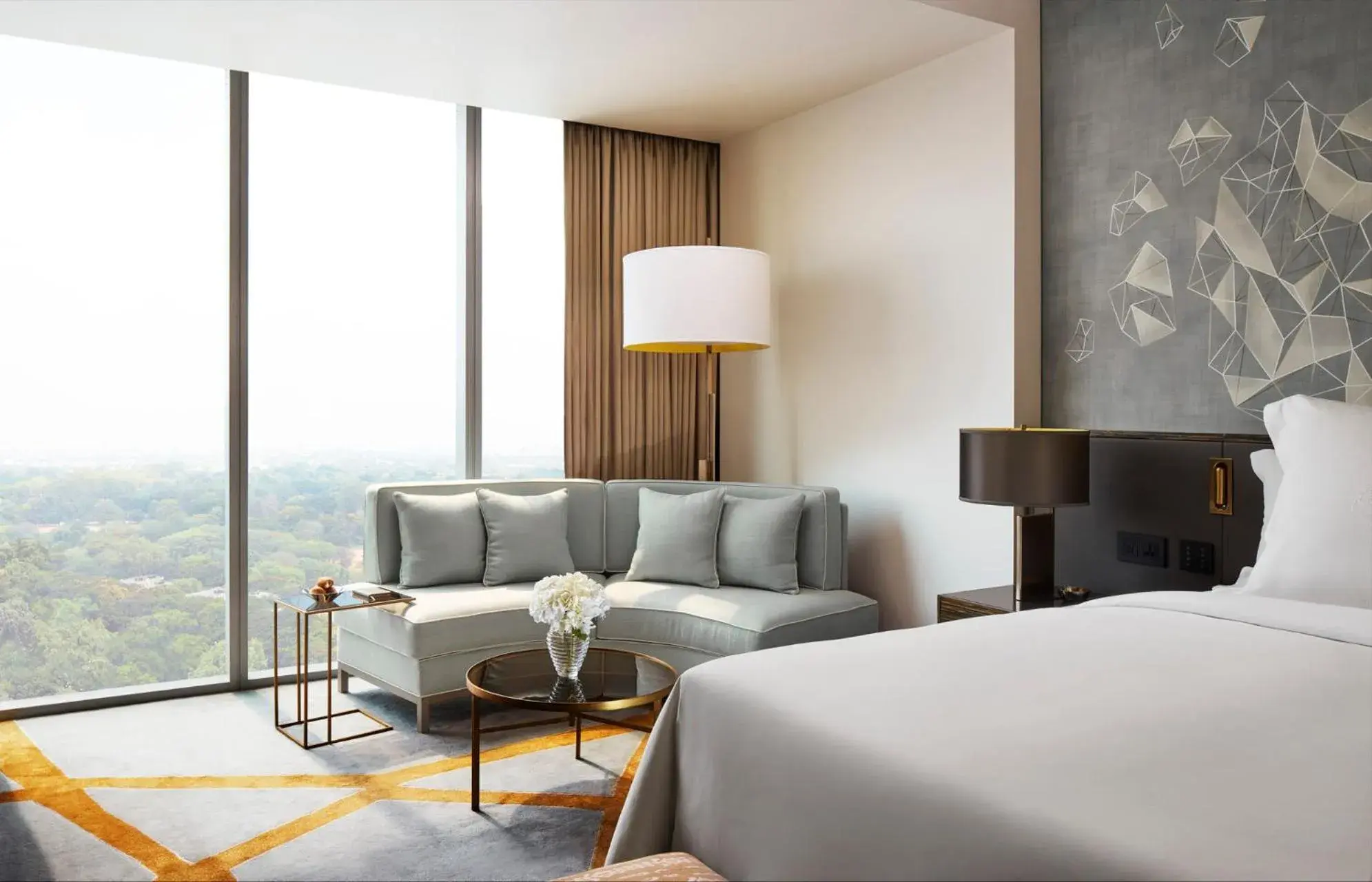 Bed in Four Seasons Hotel Bengaluru at Embassy ONE Bed in Four Seasons Hotel Bengaluru at Embassy ONE