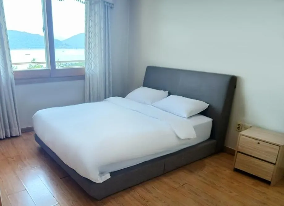 Bed in Gyeongju Ilsung Condo