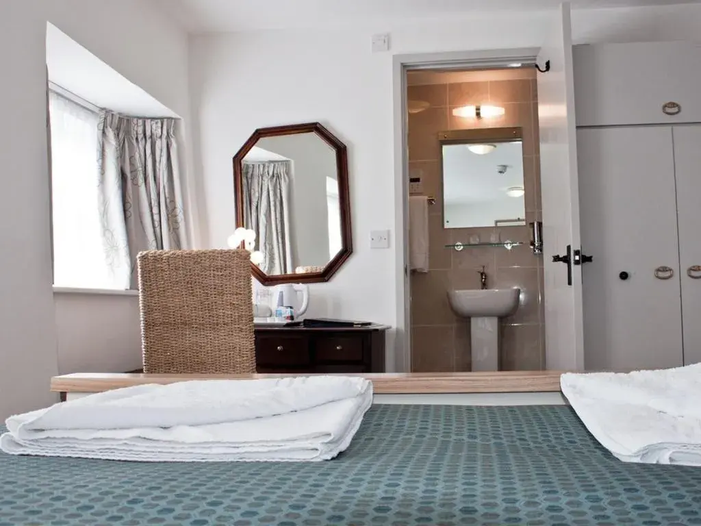 Bedroom, Bed in The Blenheim Buttery Bedroom, Bed in The Blenheim Buttery