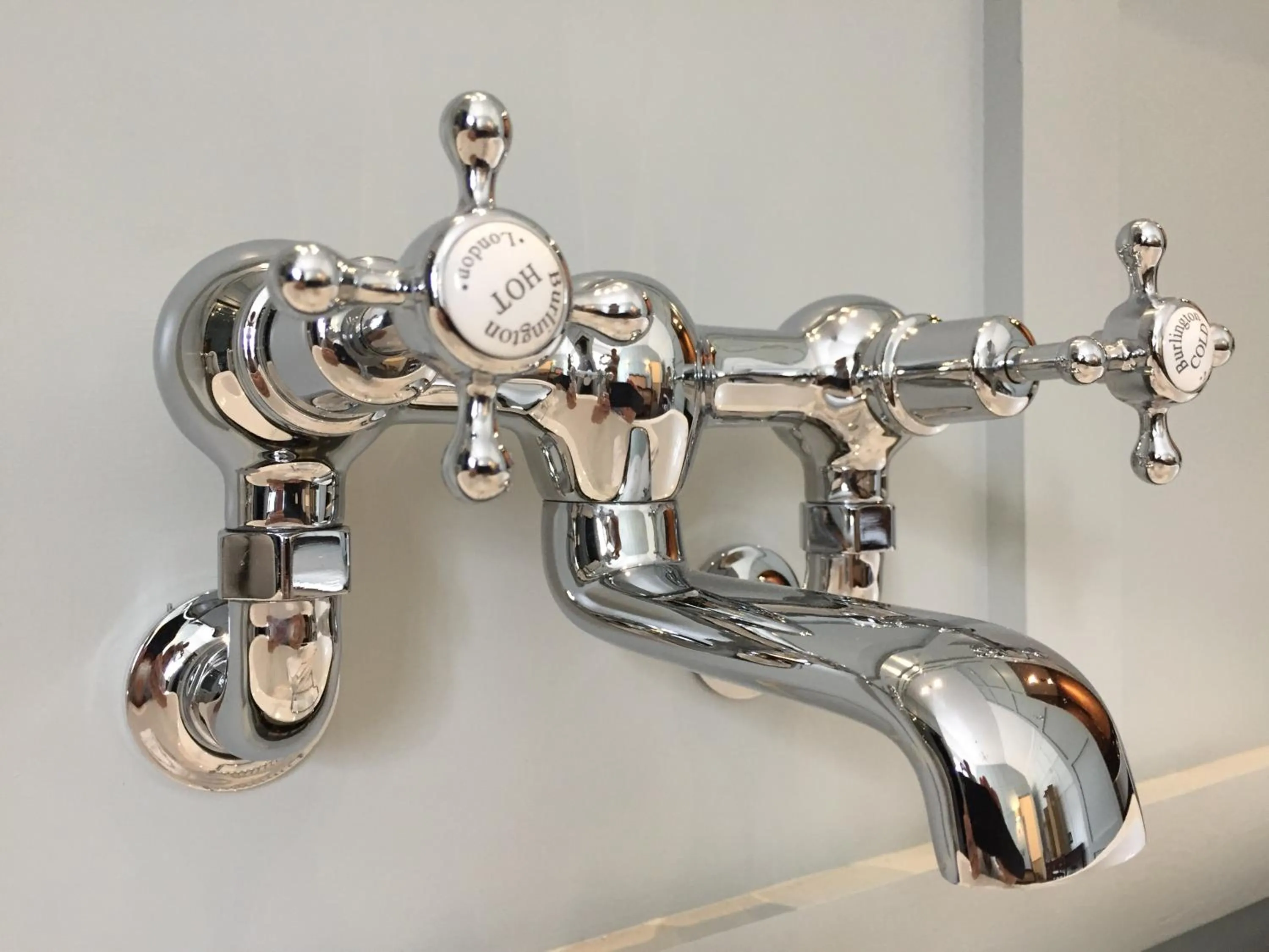 Bath in The Wrea Head Hall Country House Hotel & Restaurant